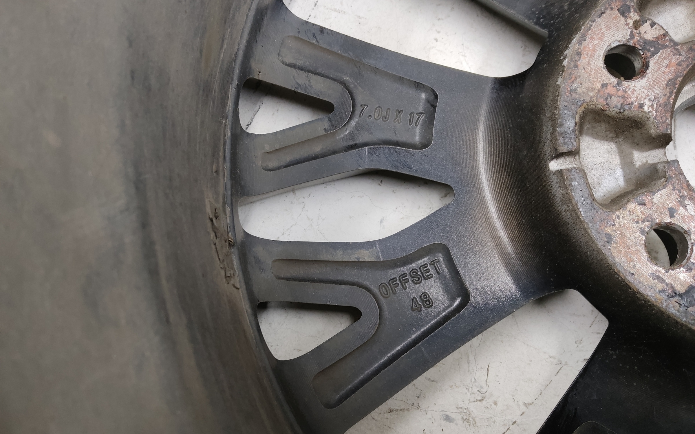 Диск колеса литой Kia K5 3 R17