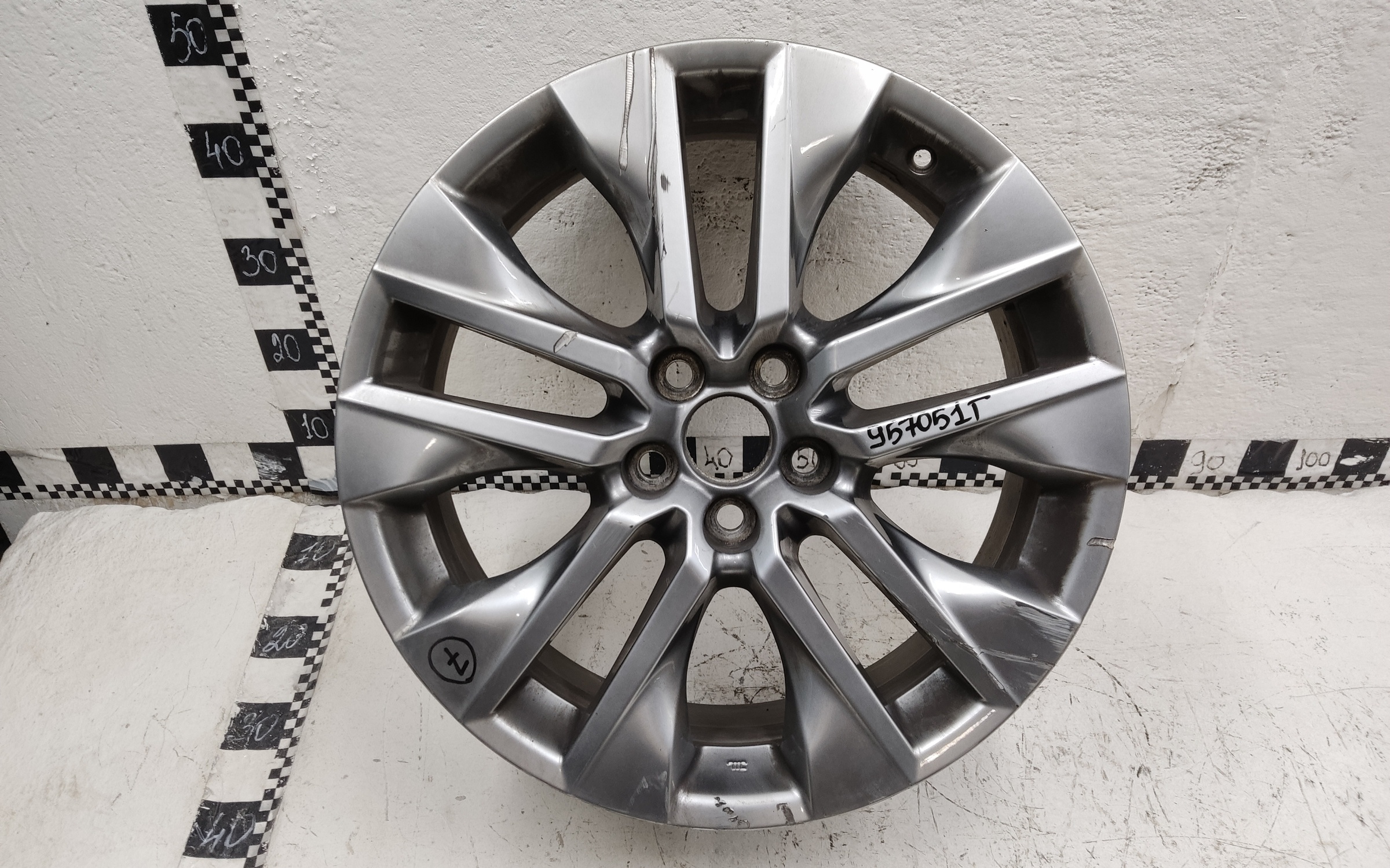 Диск колеса литой Toyota RAV4 CA40 Restail R19