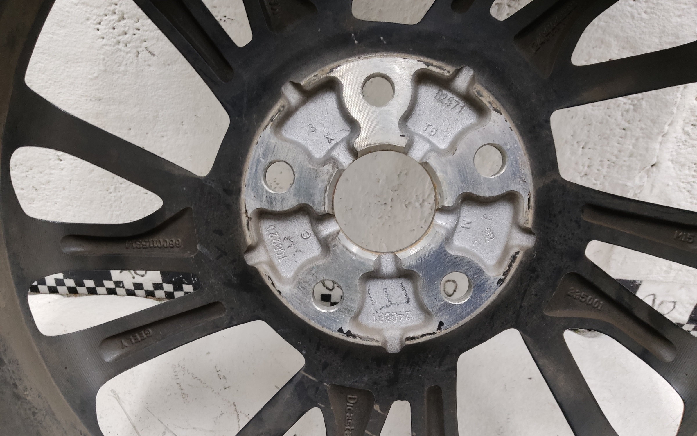 Диск колеса литой Geely Coolray R18