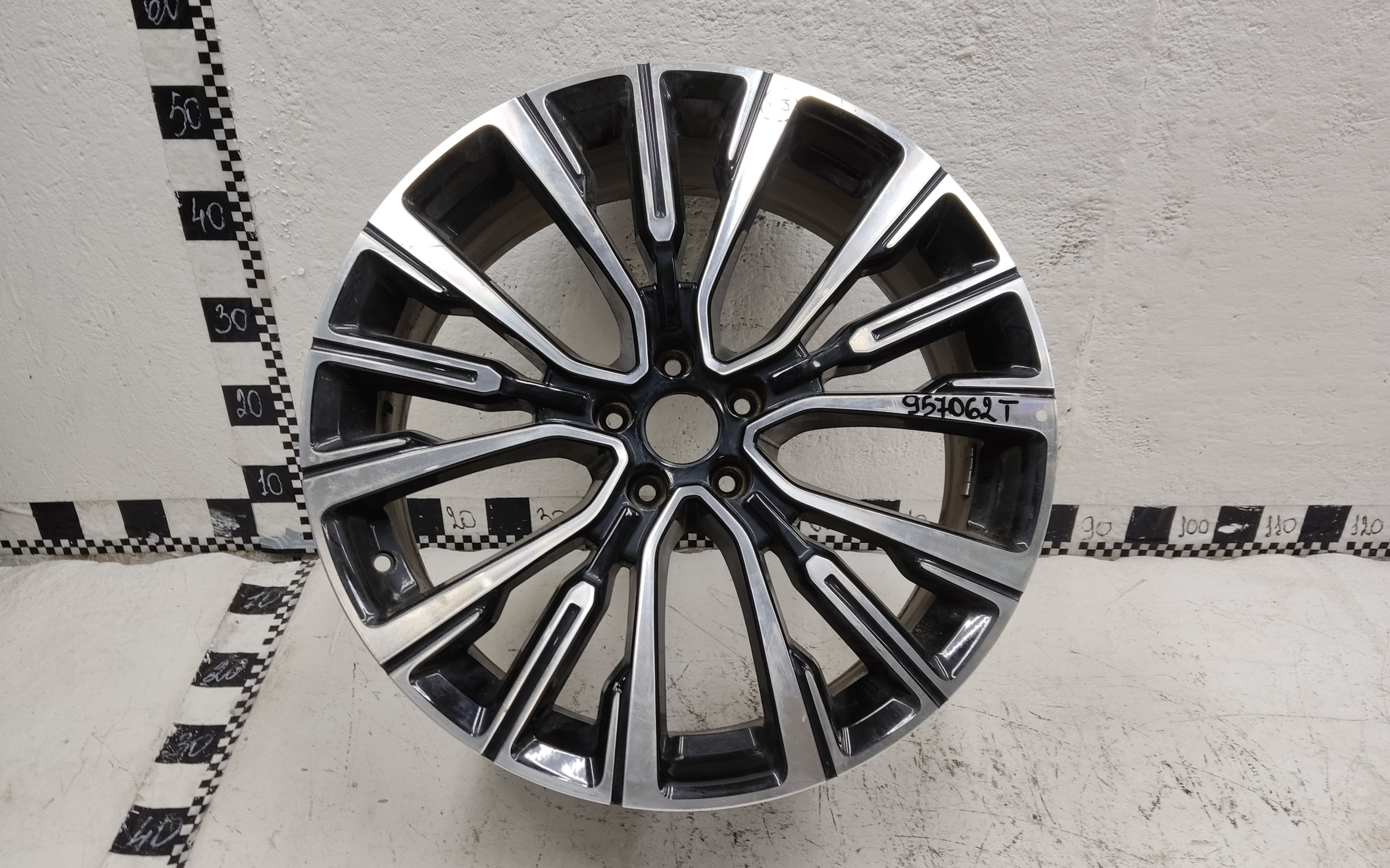 Диск колеса литой Exeed VX R20