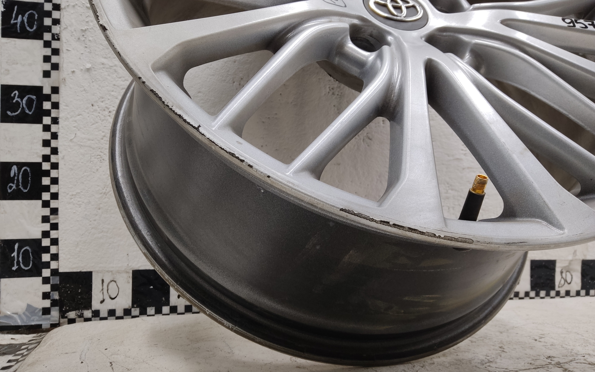 Диск колеса литой Toyota Camry V70 R18 TY279 " Replay "