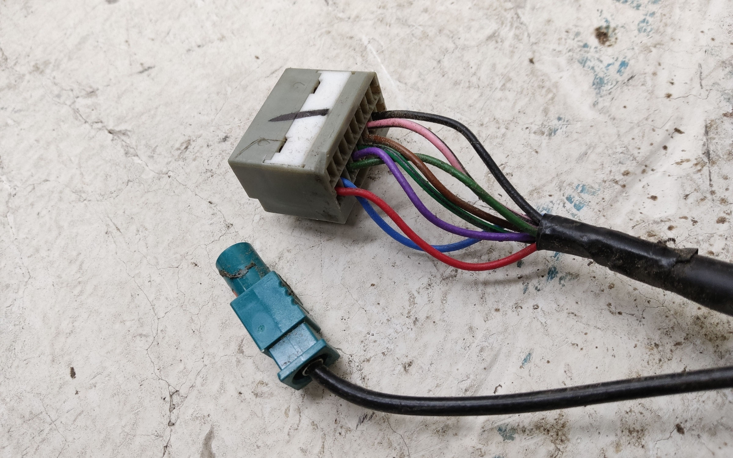 Зеркало левое Geely Atlas 2 8+1 контактов