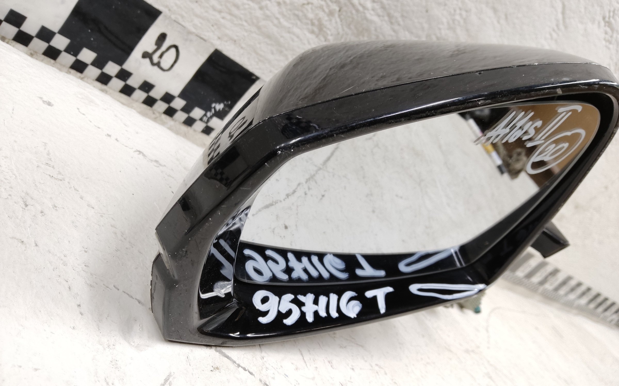 Зеркало левое Geely Atlas 2 8+1 контактов