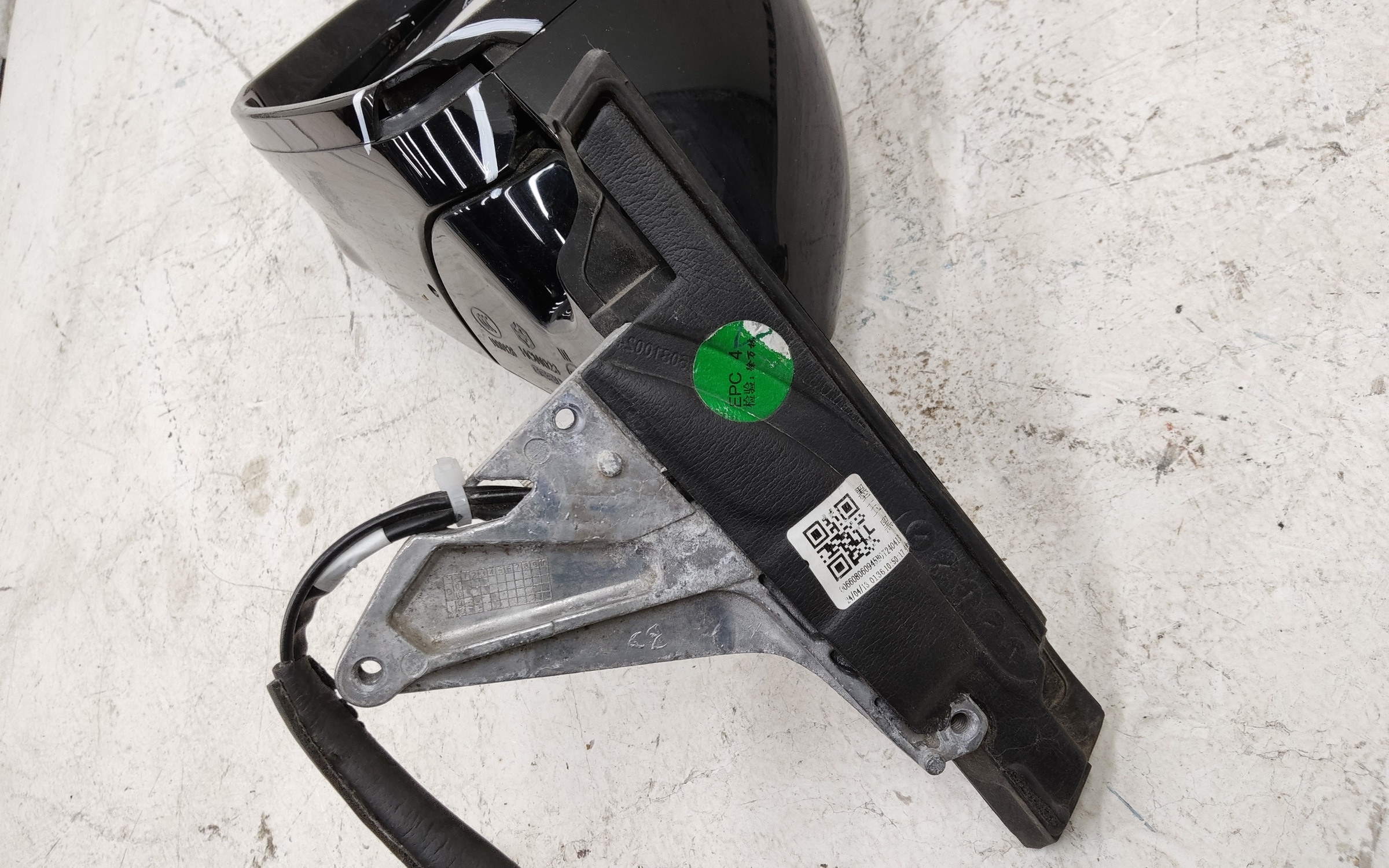 Зеркало левое Geely Atlas 2 8+1 контактов