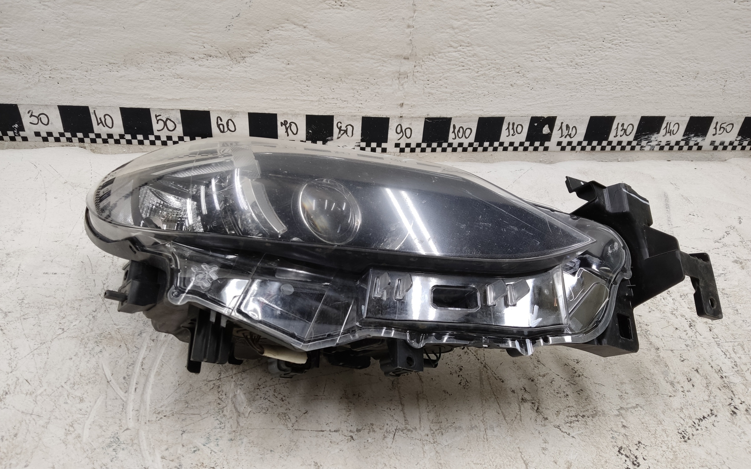 Фара передняя правая Mazda 6 GJ Restail LED