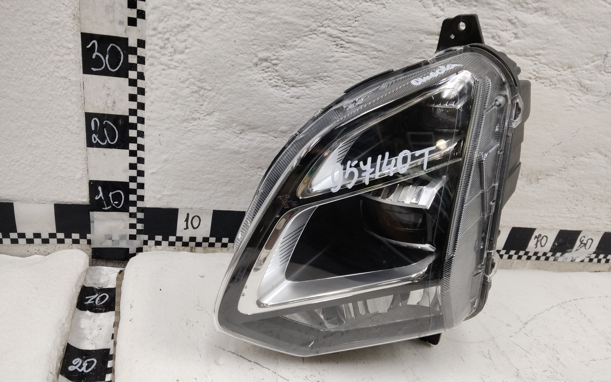 Фара передняя левая Omoda C5 LED