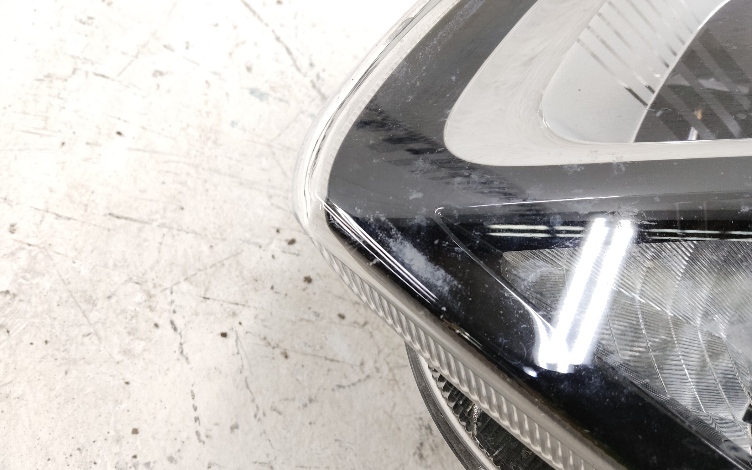 Фара передняя левая Omoda C5 LED