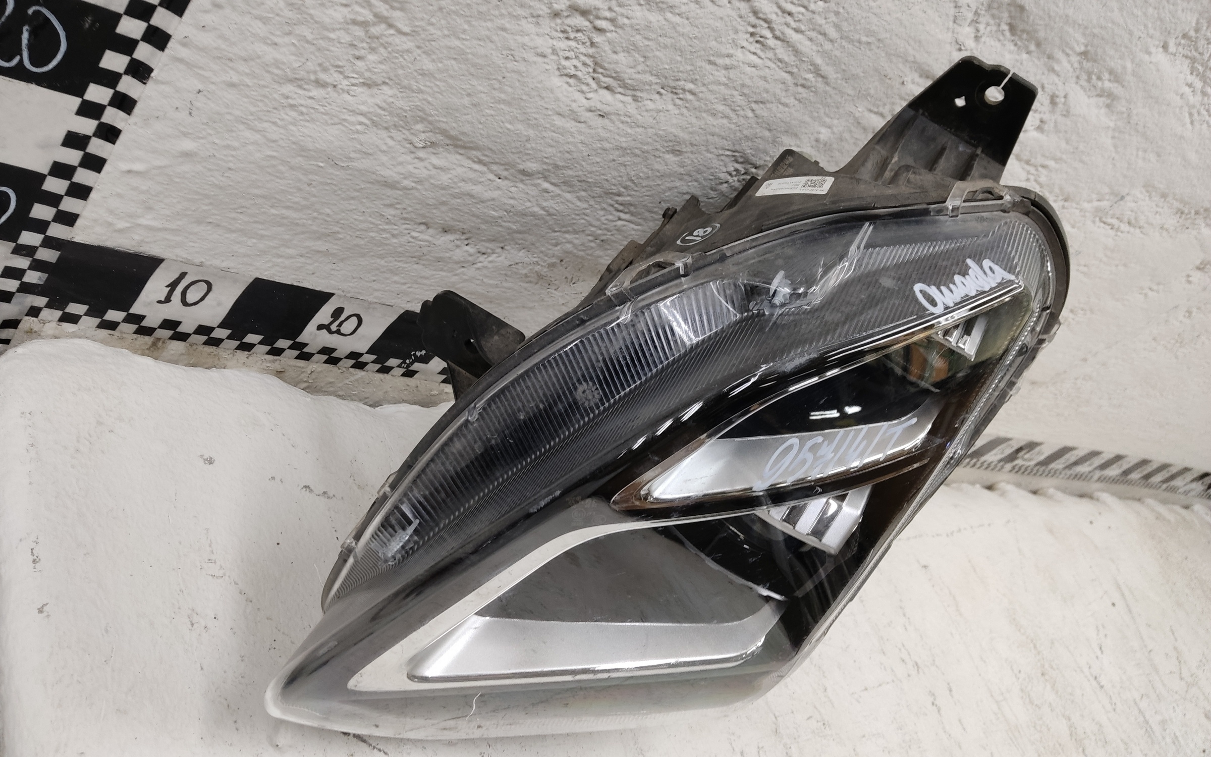 Фара передняя левая Omoda C5 LED
