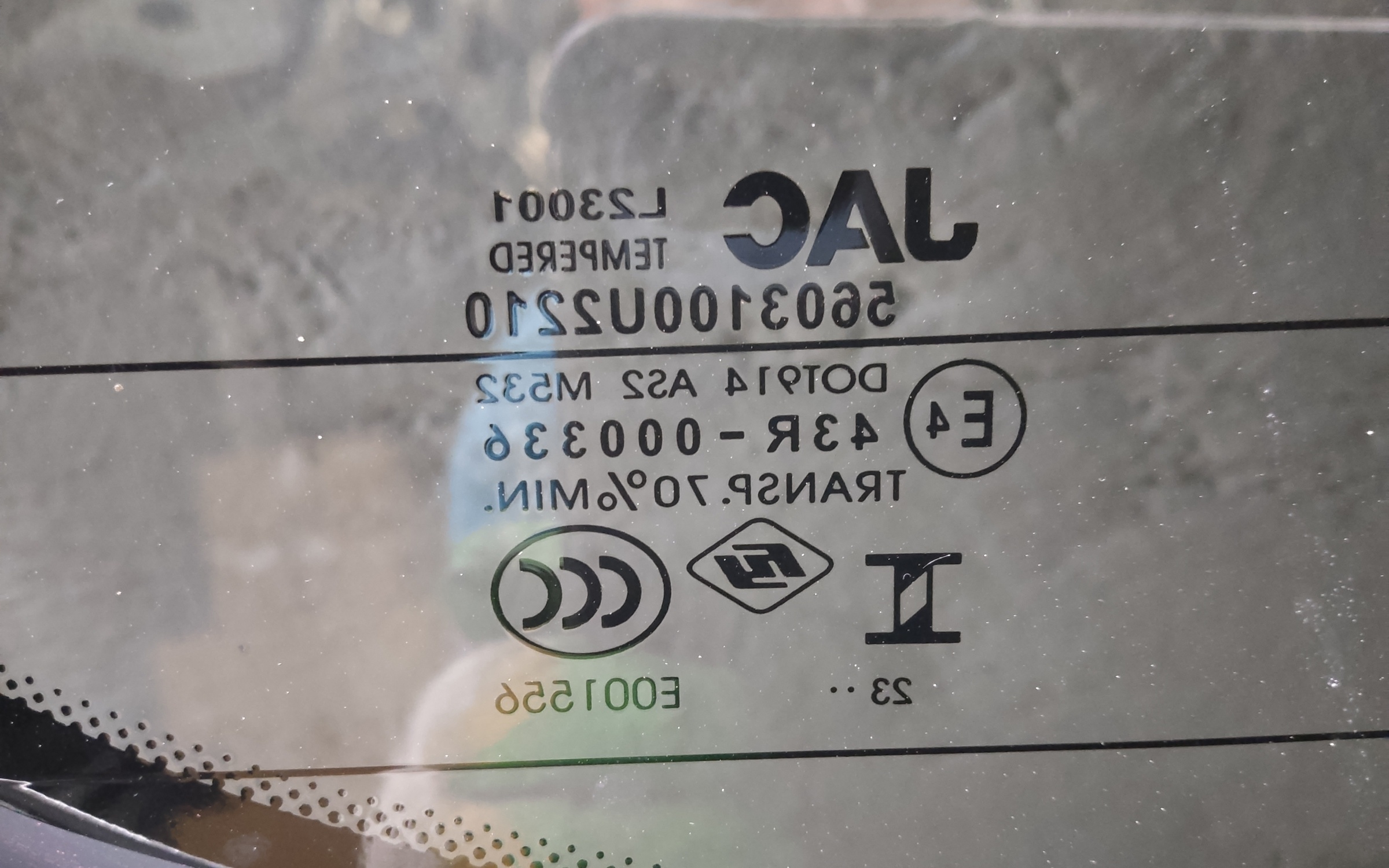 Стекло крышки багажника Jac S3 Restail