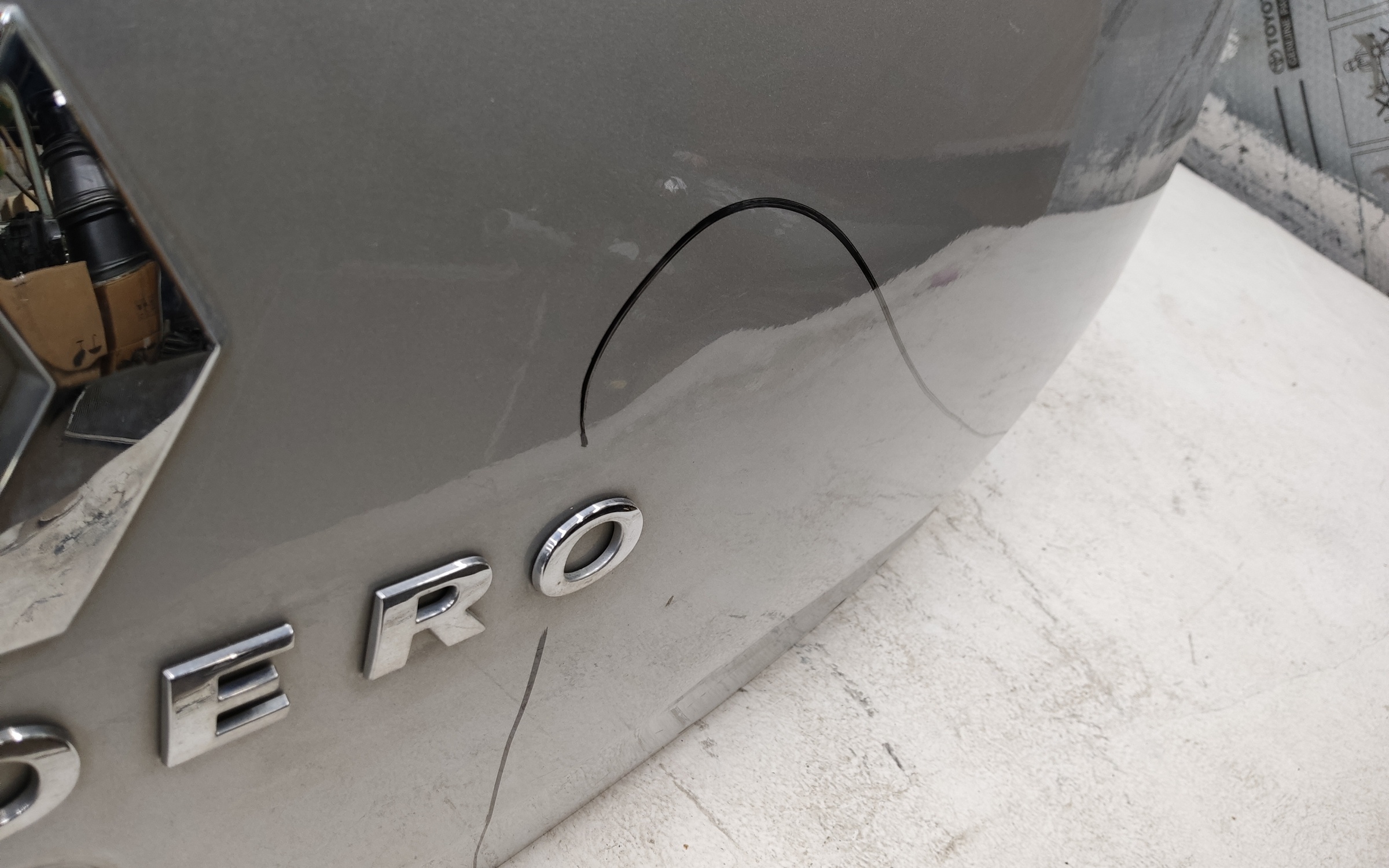 Крышка багажника Renault Sandero 2