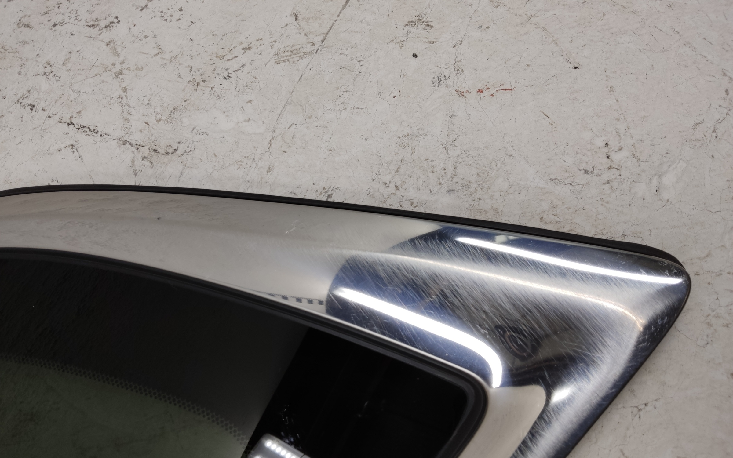 Стекло кузовное заднее левое Haval Jolion