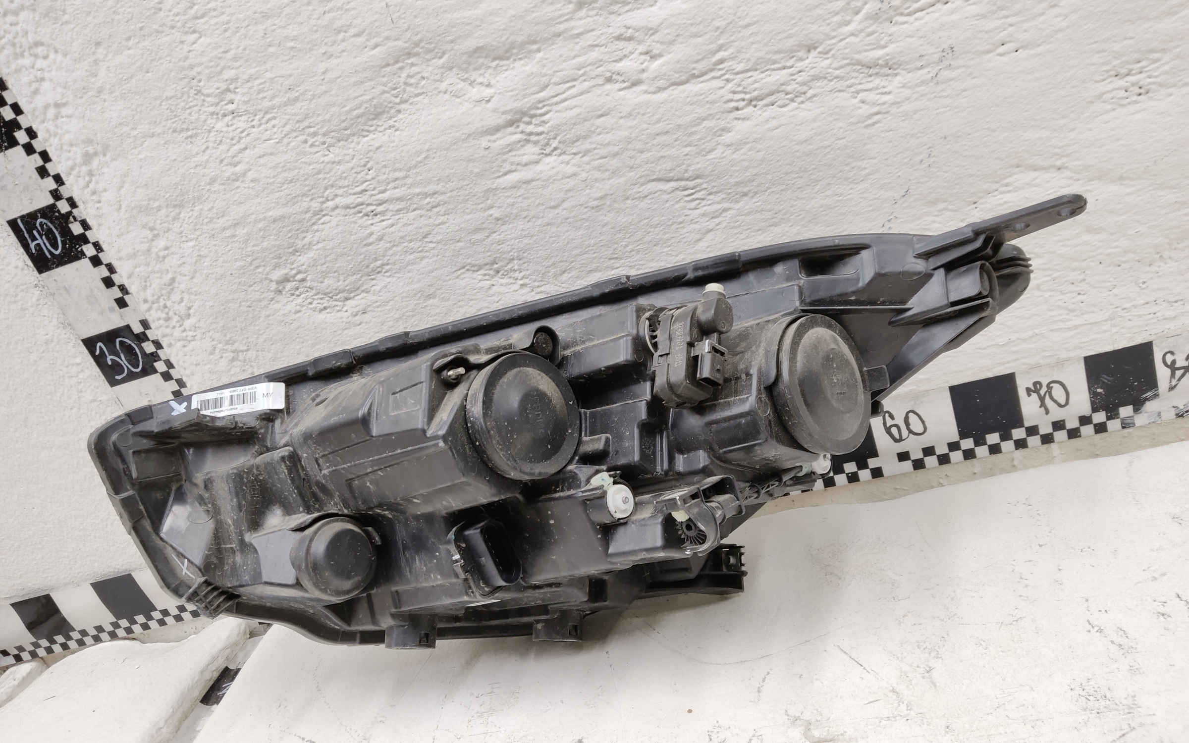 Фара передняя правая Chery Tiggo 4 Pro LED