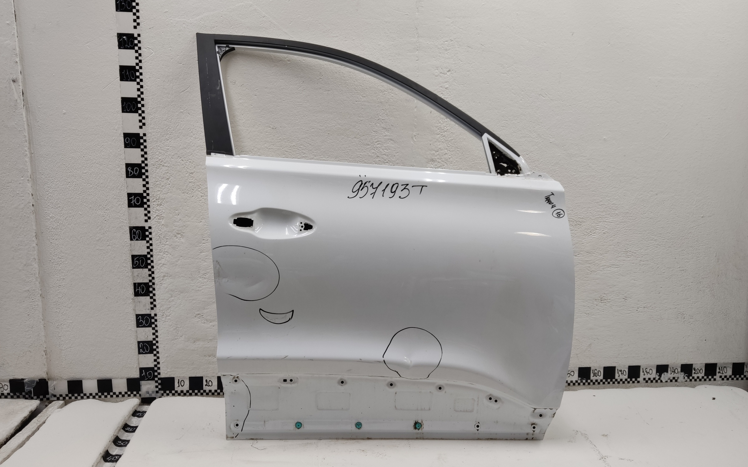 Дверь передняя правая Chery Tiggo 4