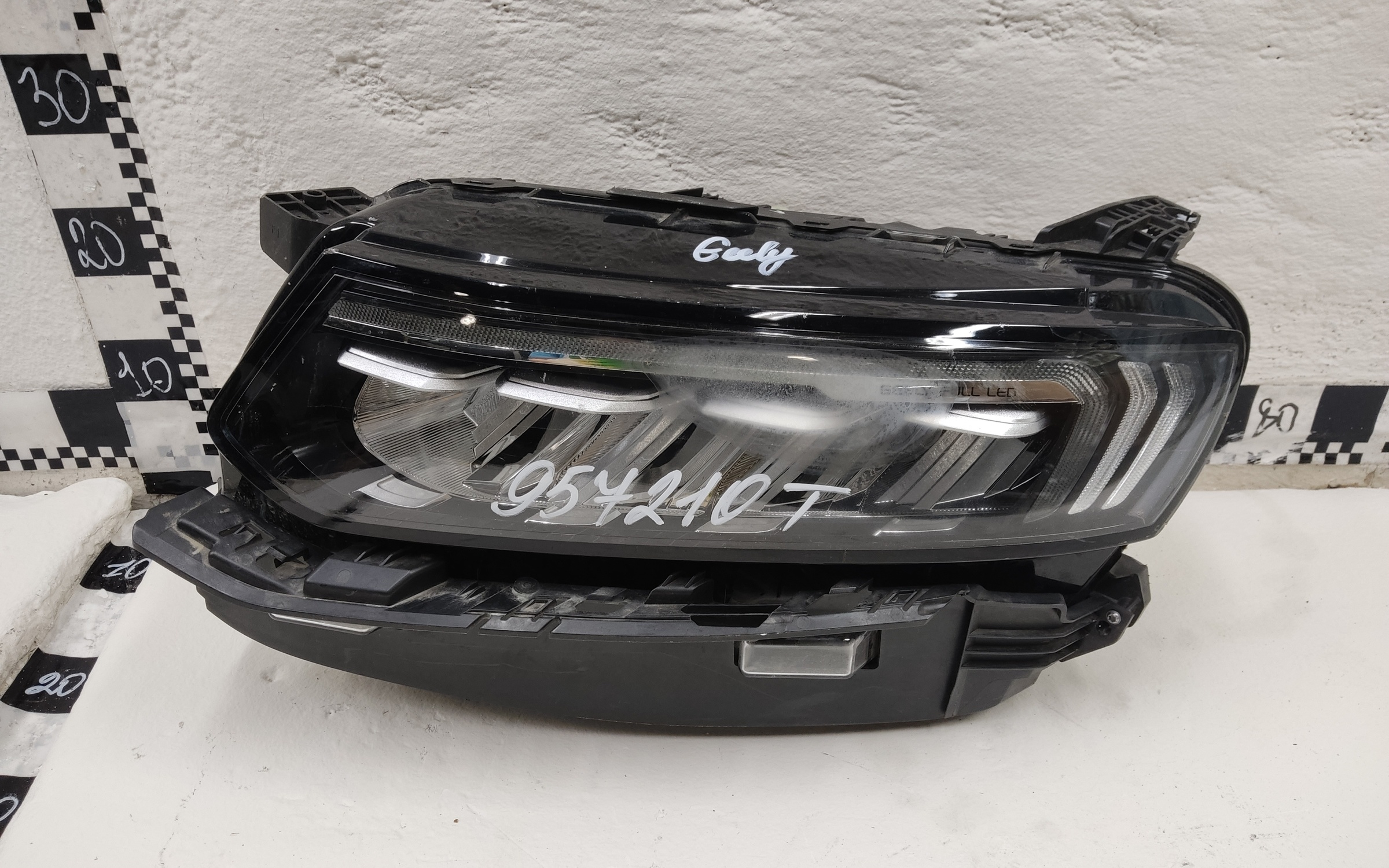 Фара передняя левая Geely Tugella Full LED