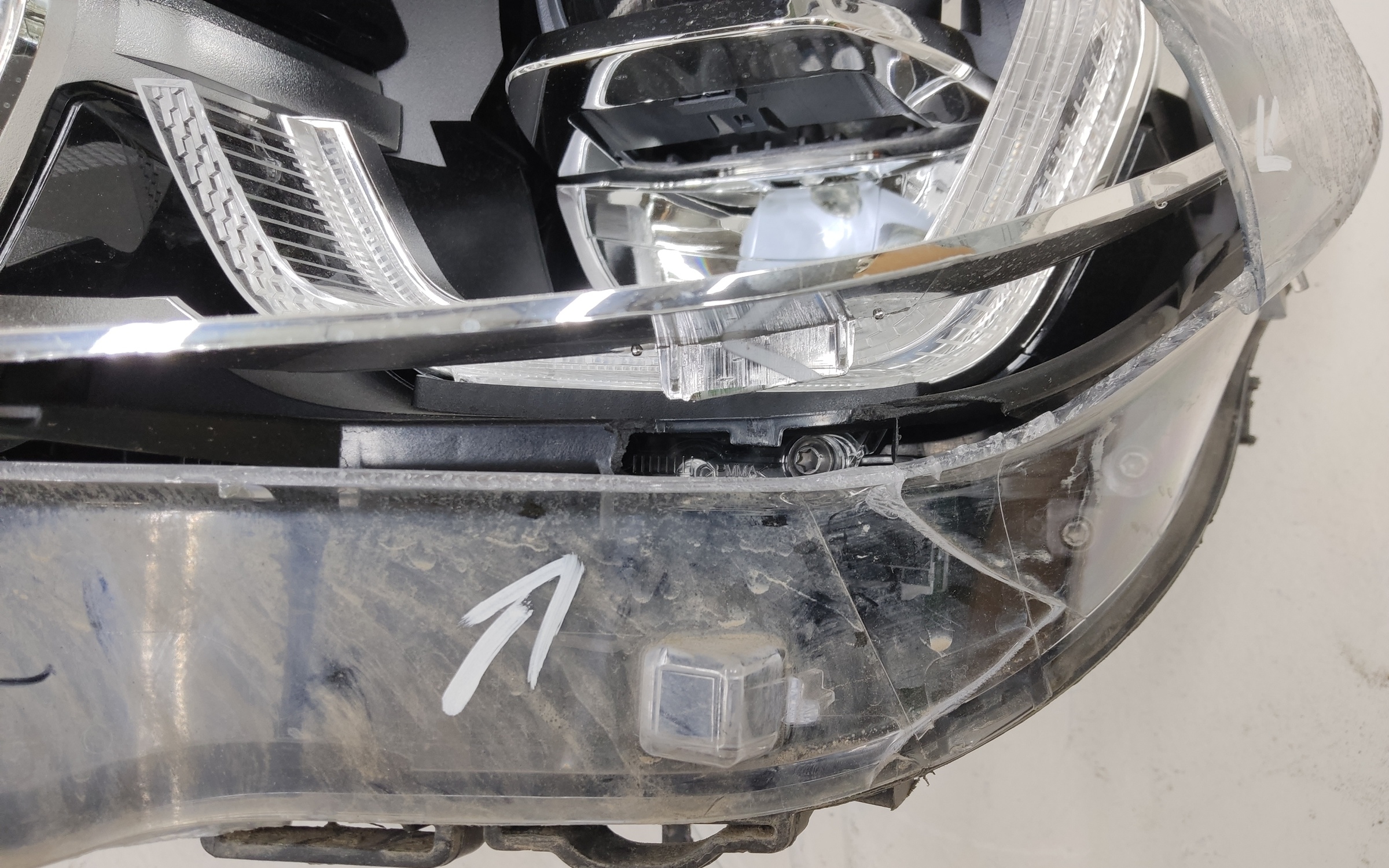 Фара передняя левая BMW X3 G01 LED адаптив