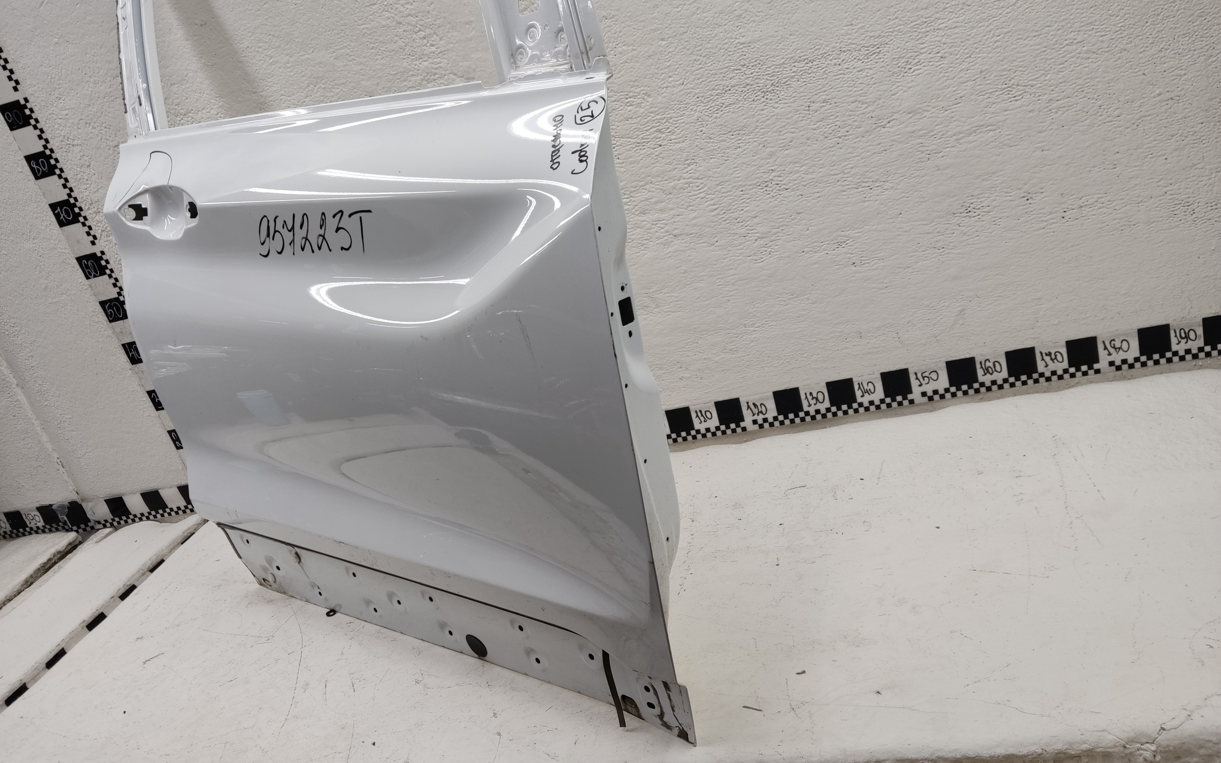 Дверь передняя правая Geely Coolray