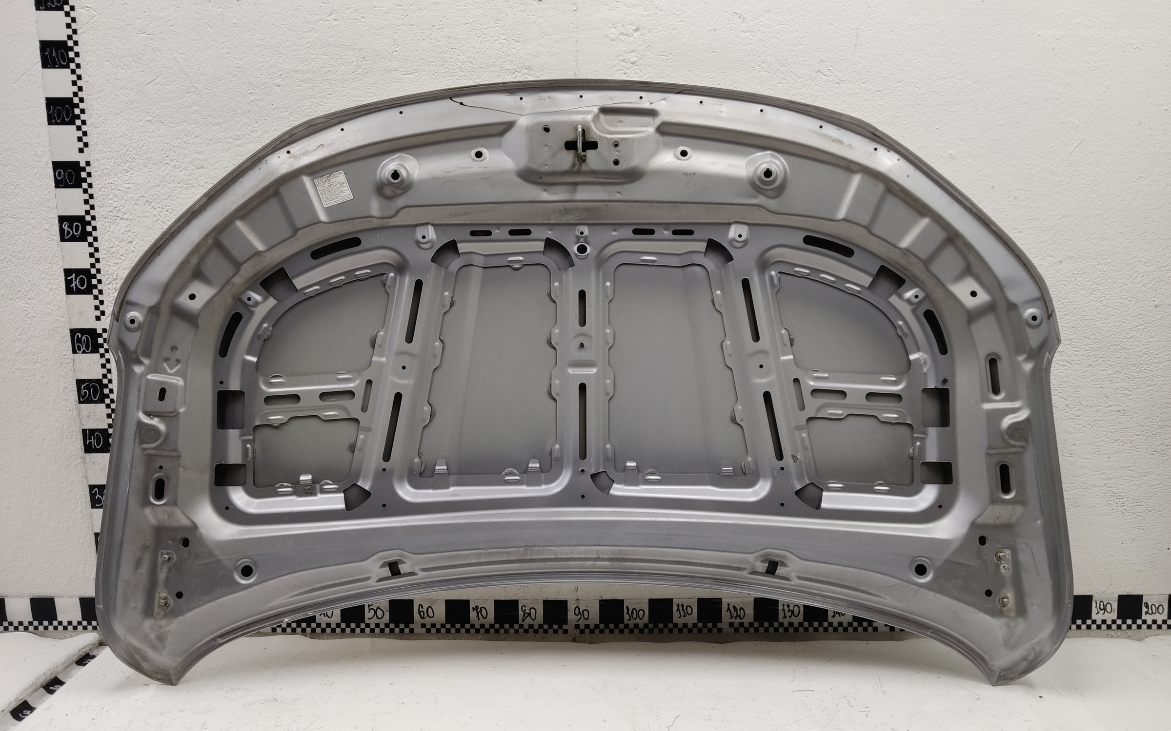 Капот Geely Coolray