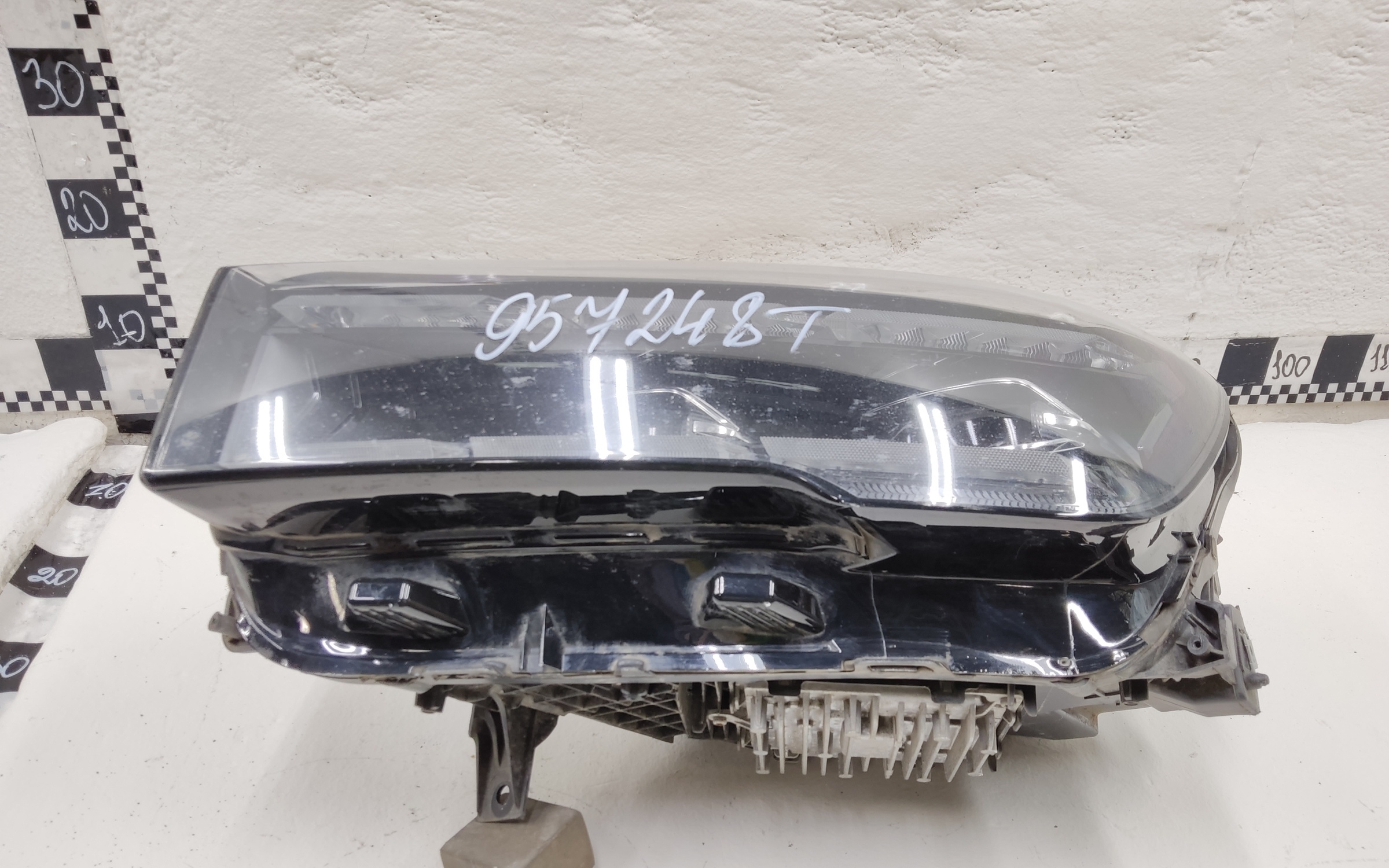 Фара передняя левая Geely Monjaro LED "Jorden"