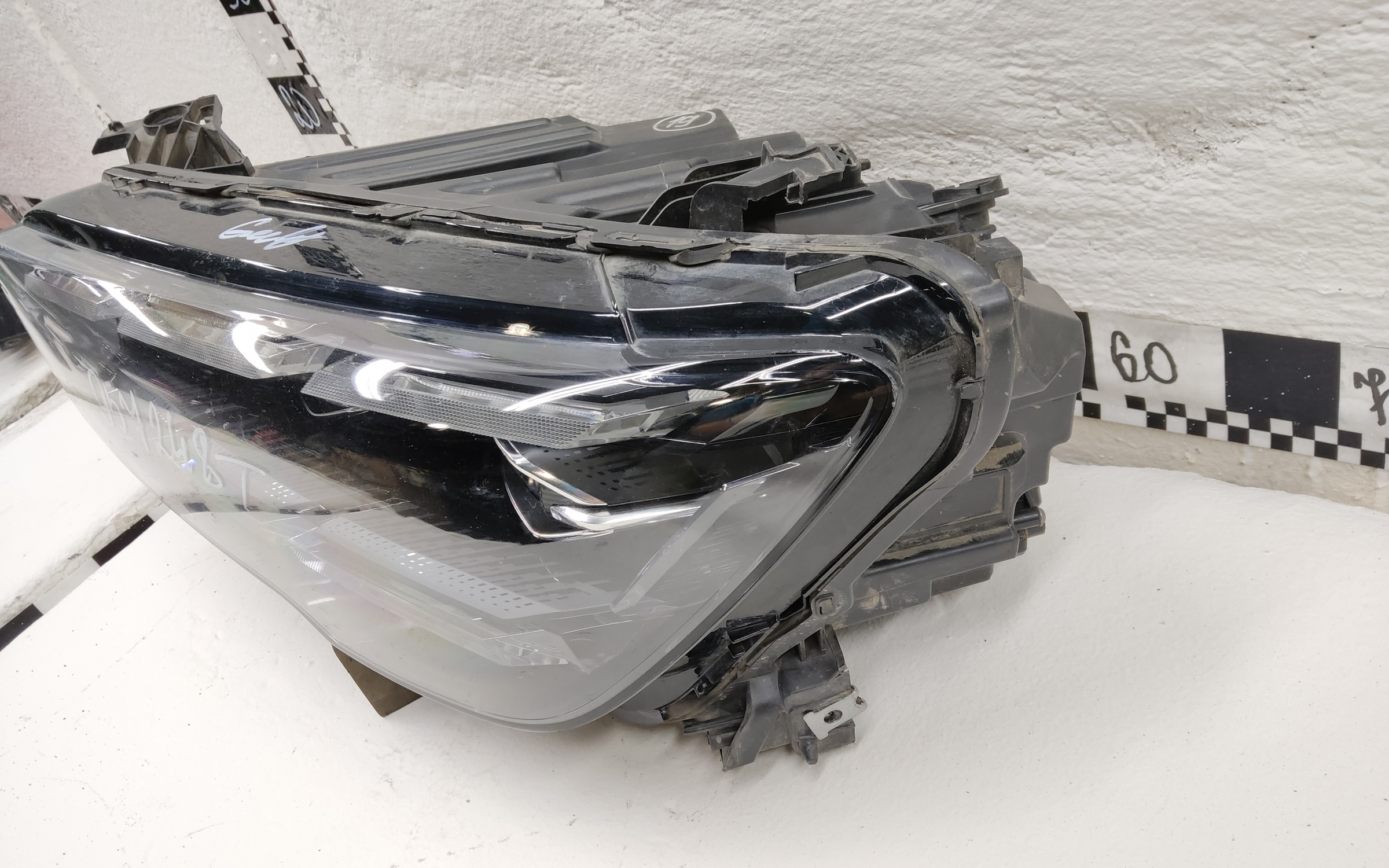 Фара передняя левая Geely Monjaro LED "Jorden"