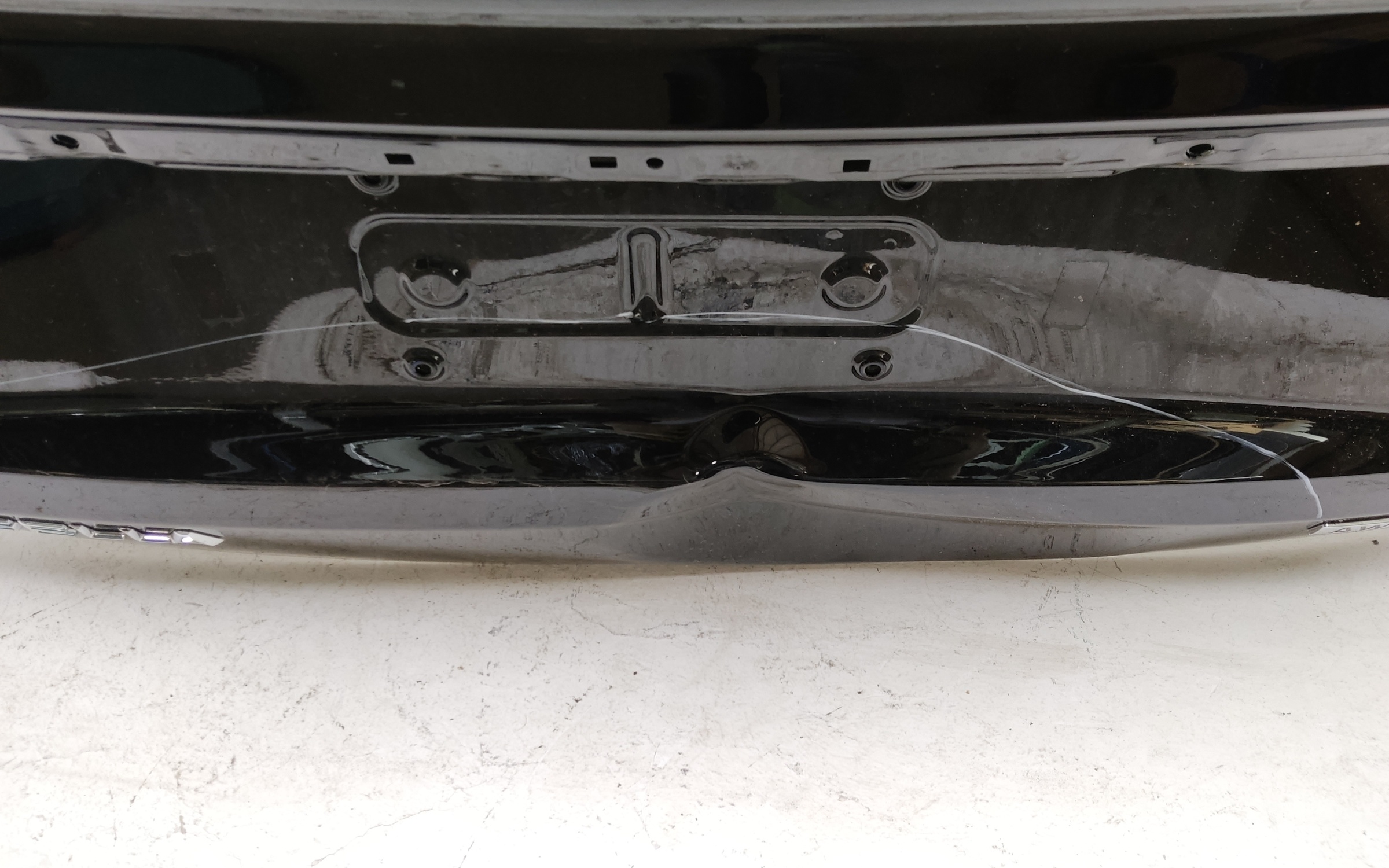 Стекло крышки багажника Geely Tugella