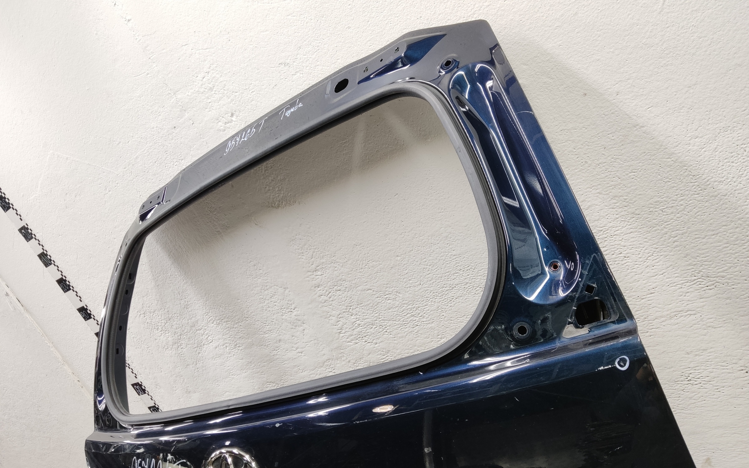 Крышка багажника Toyota Land Cruiser Prado 150 Restail 2