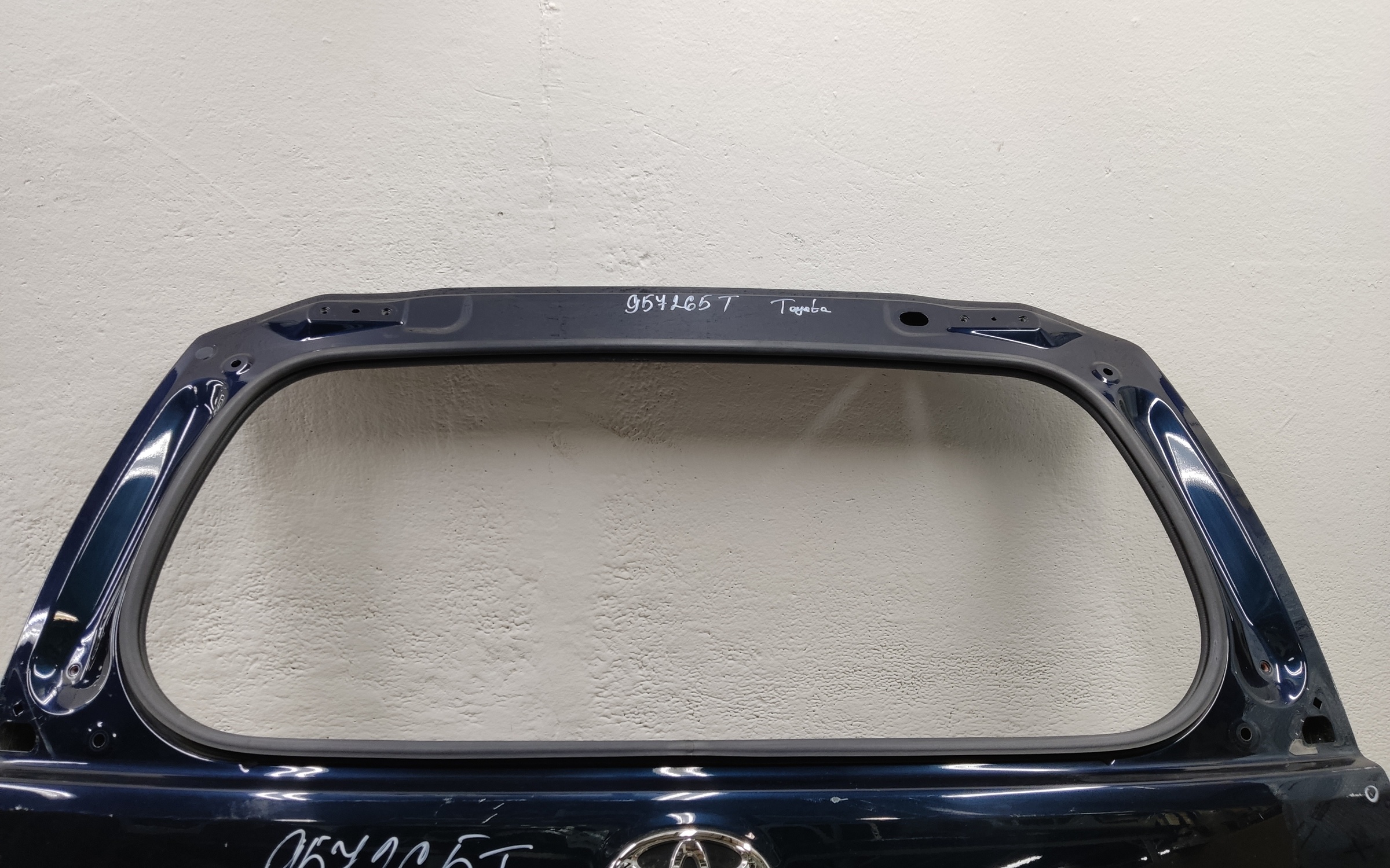Крышка багажника Toyota Land Cruiser Prado 150 Restail 2