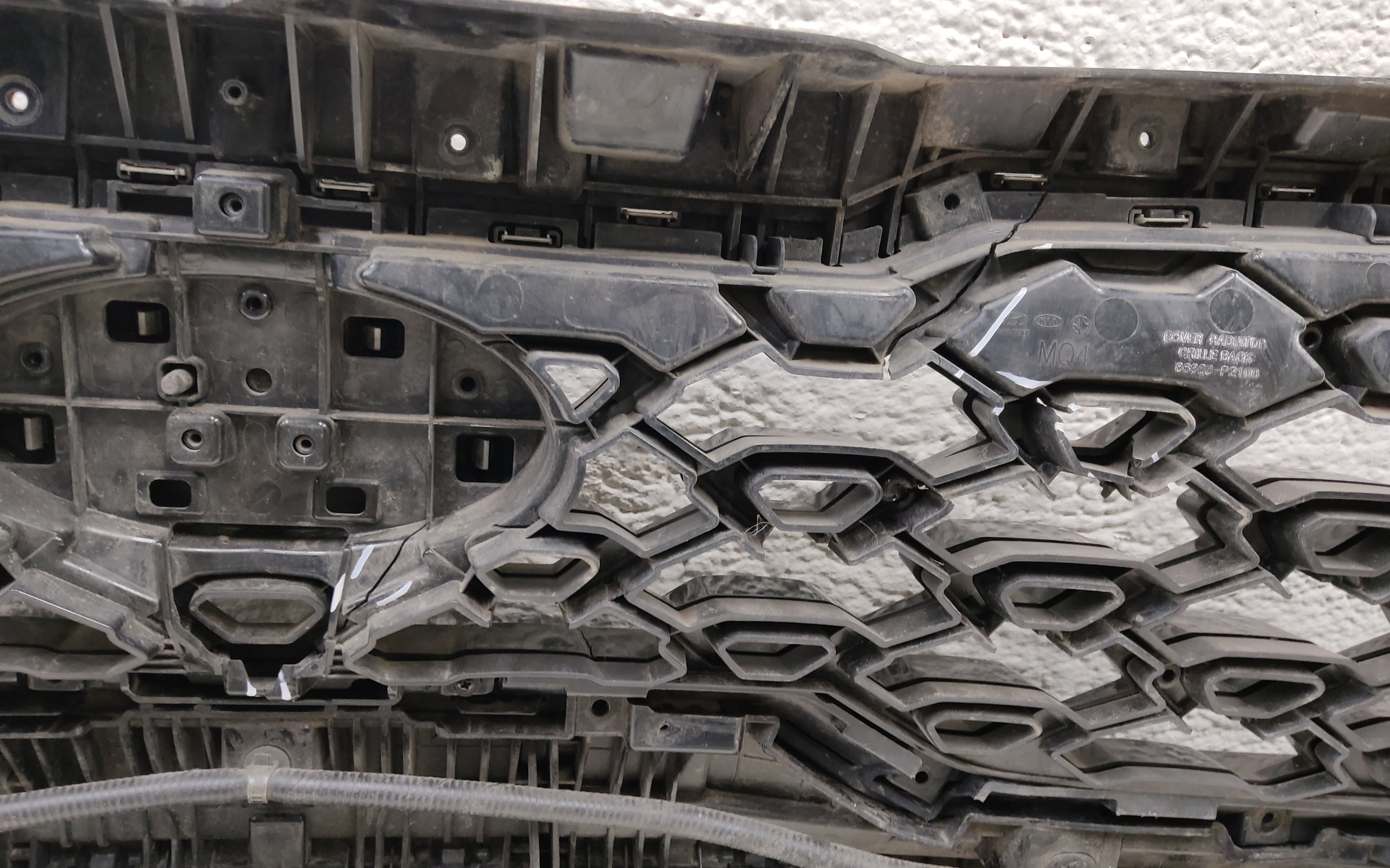 Бампер передний Kia Sorento 4
