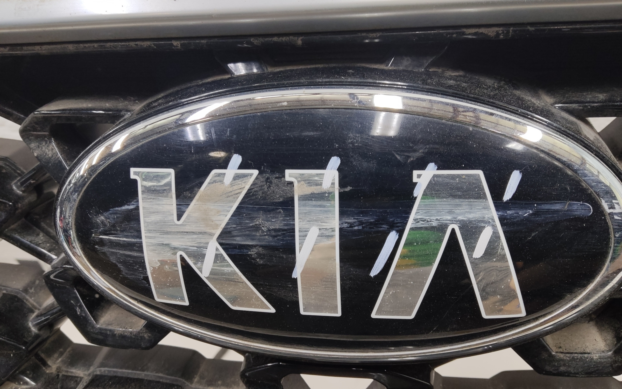 Бампер передний Kia Sorento 4
