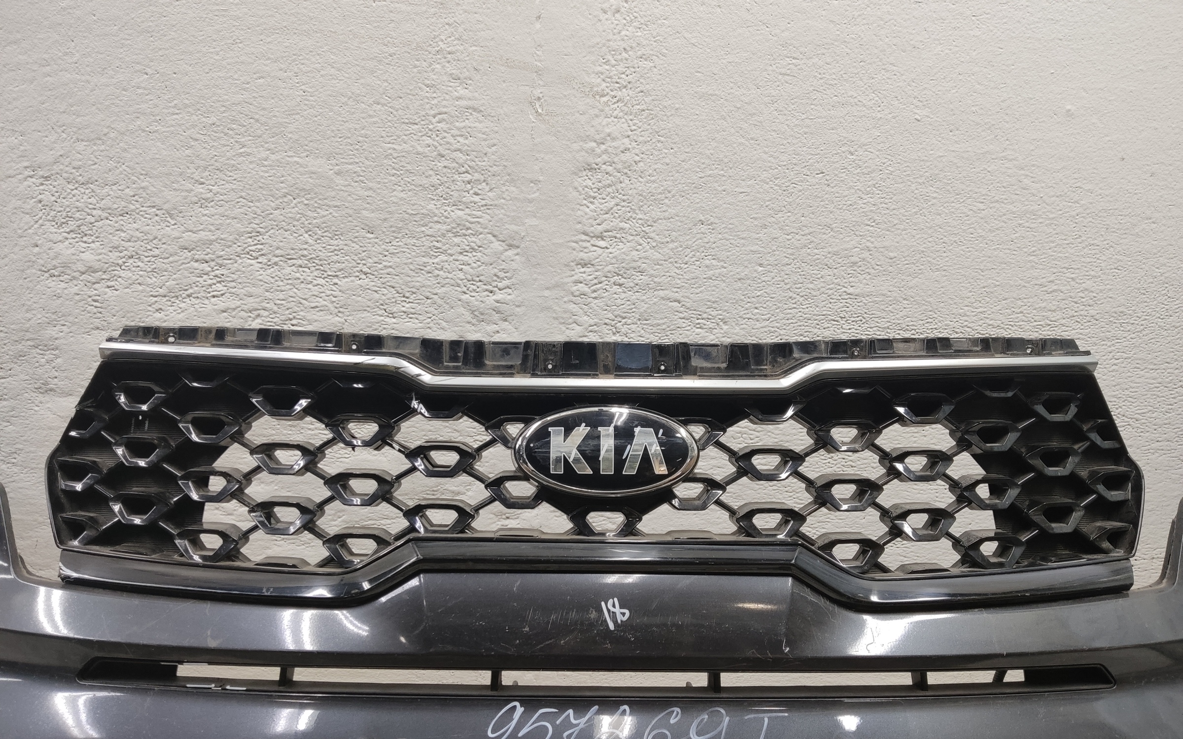 Бампер передний Kia Sorento 4