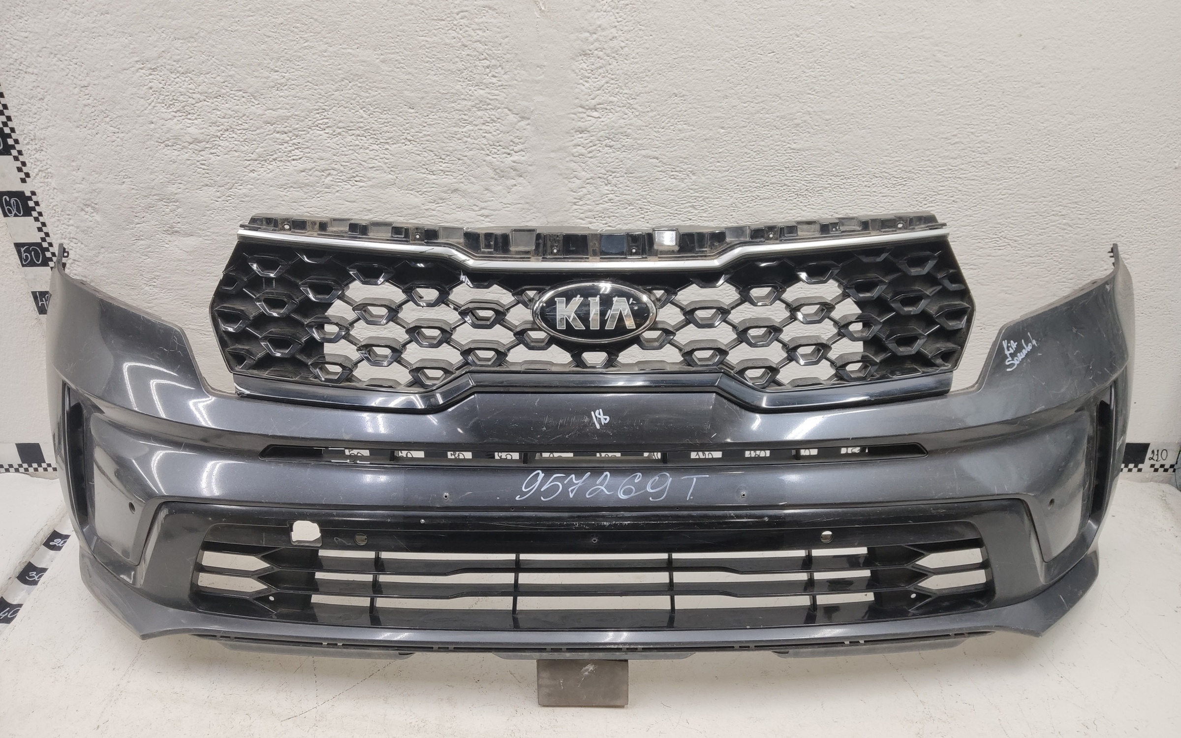 Бампер передний Kia Sorento 4