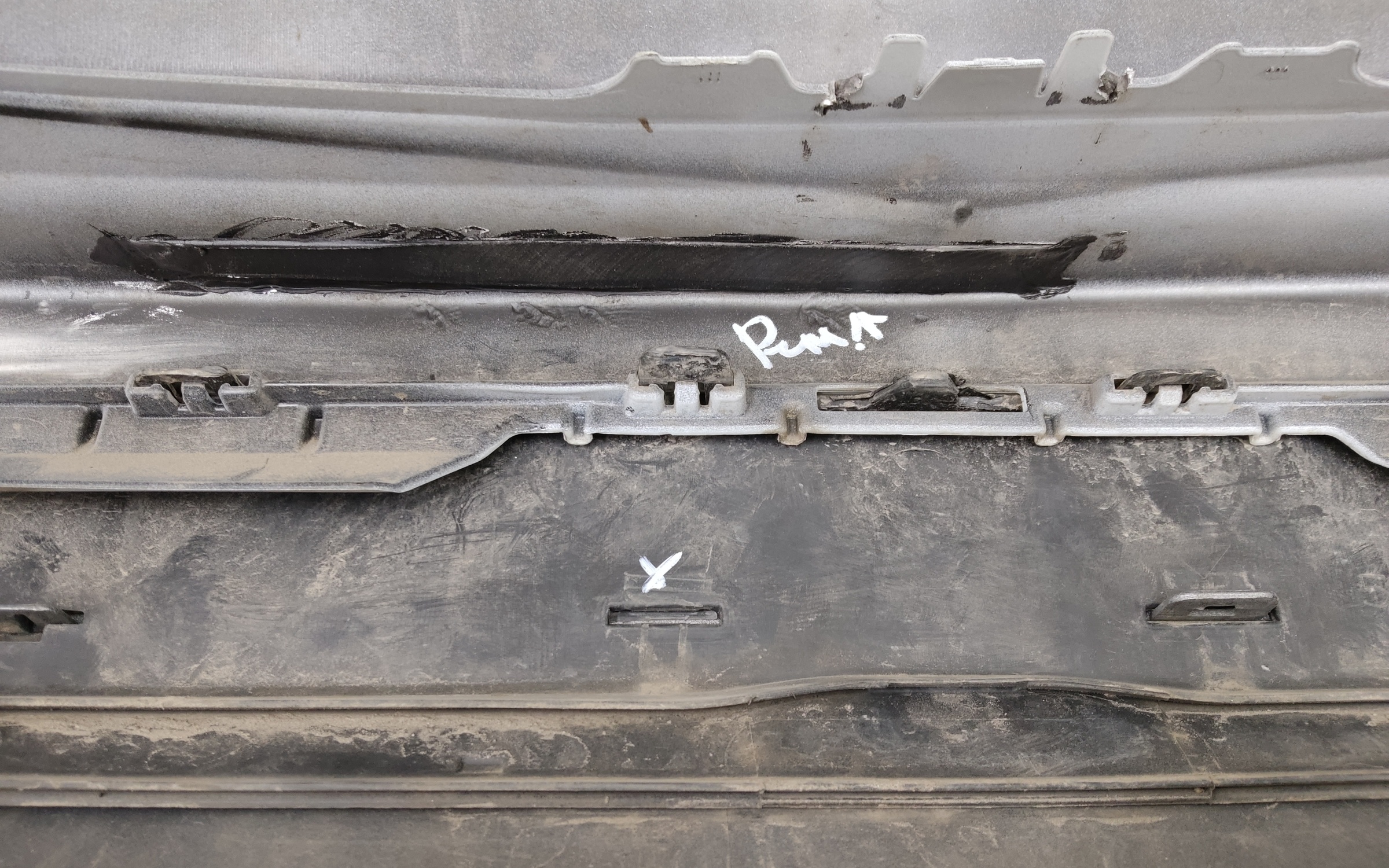 Бампер задний Toyota RAV4 CA40 Restail