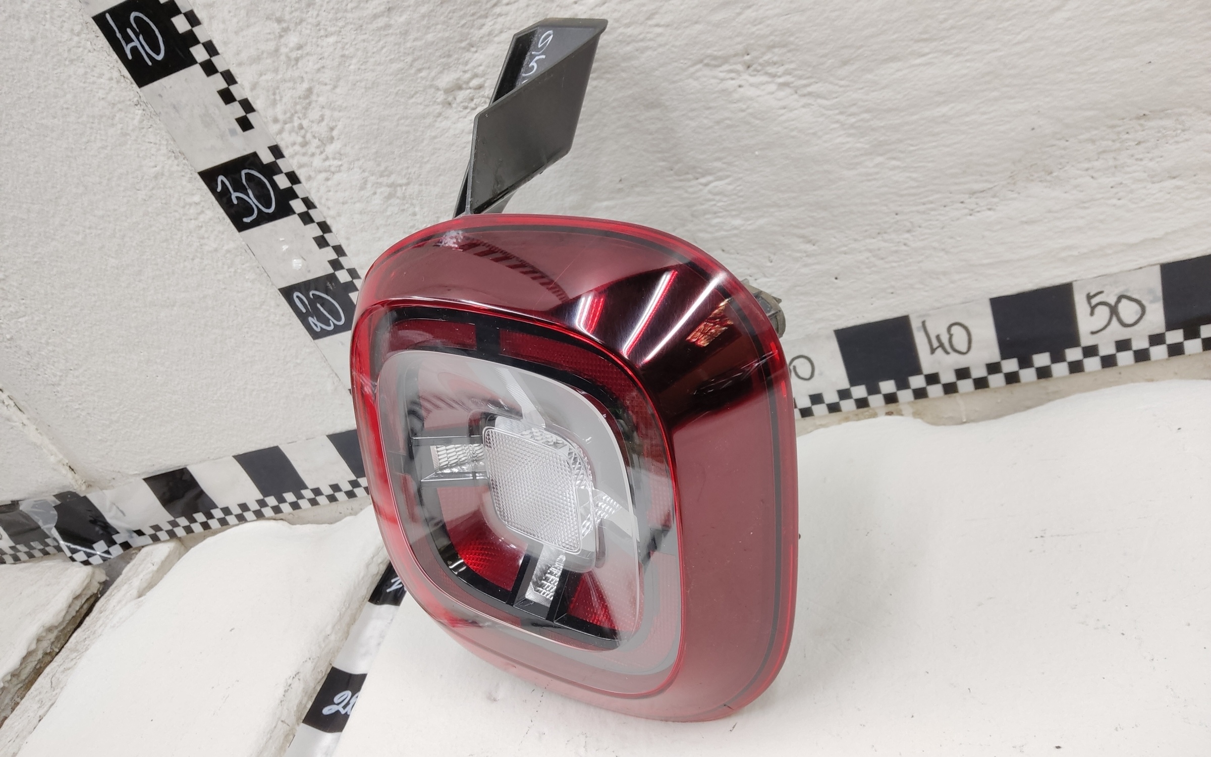 Фонарь задний правый Renault Duster 2