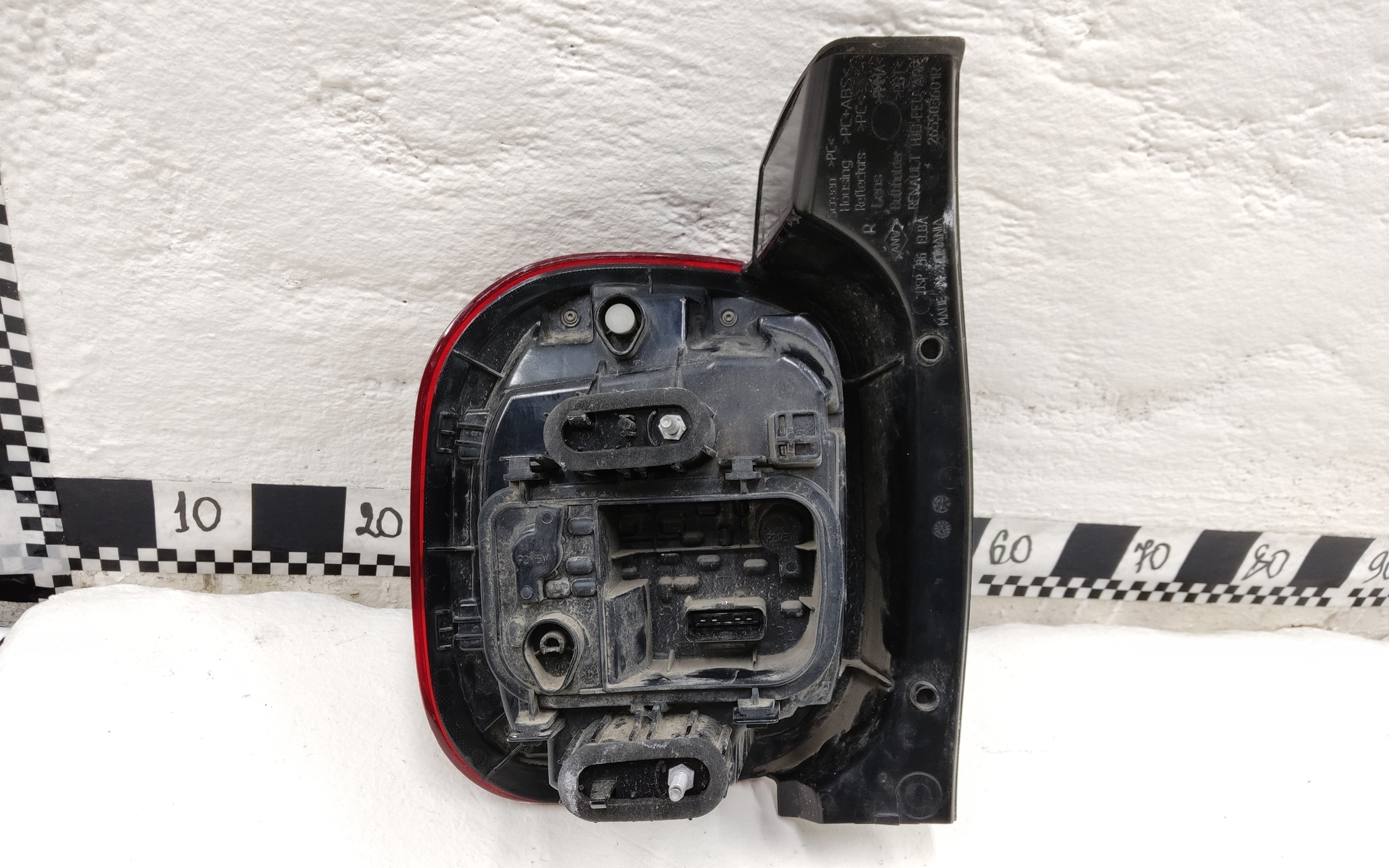 Фонарь задний правый Renault Duster 2