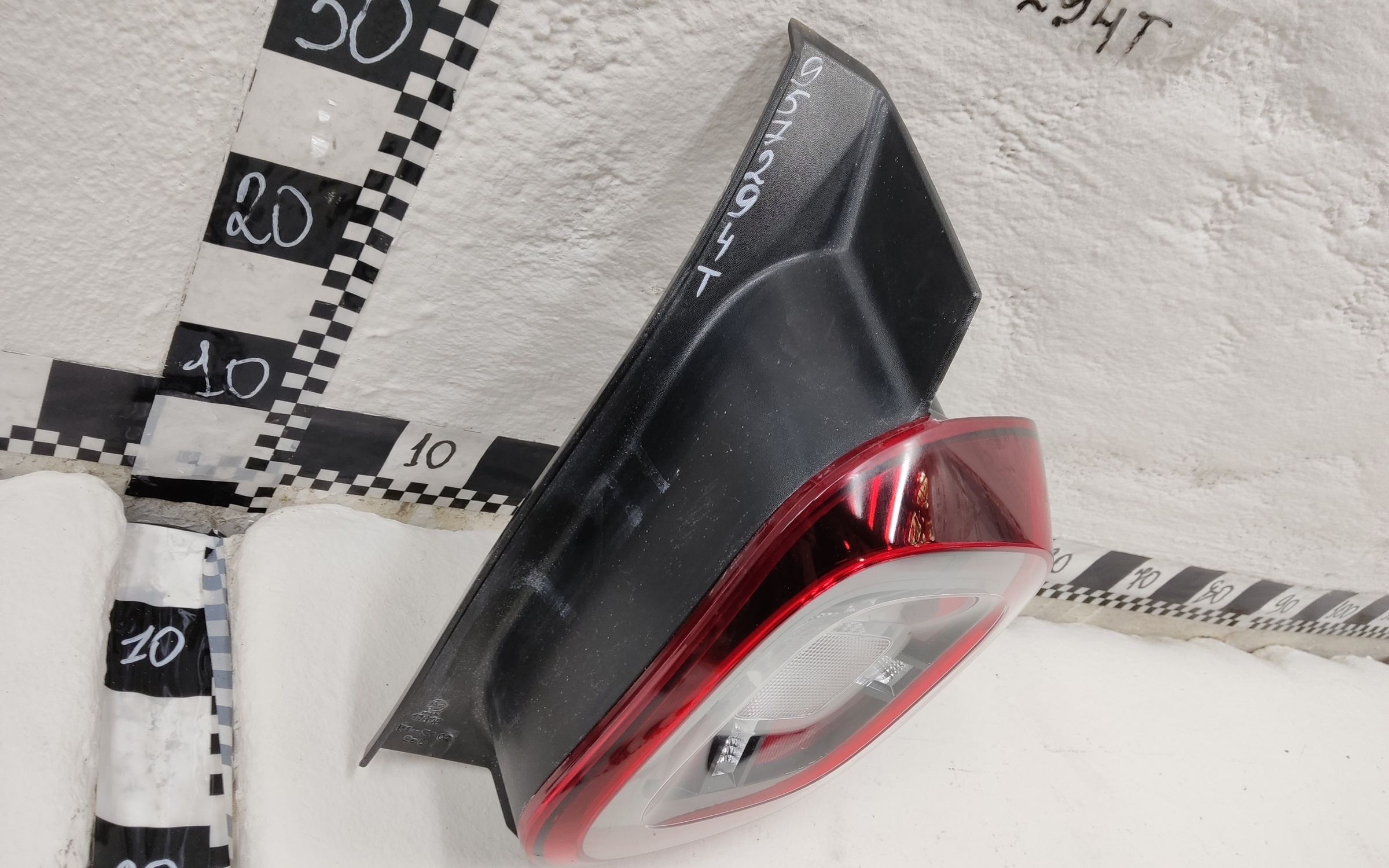 Фонарь задний правый Renault Duster 2