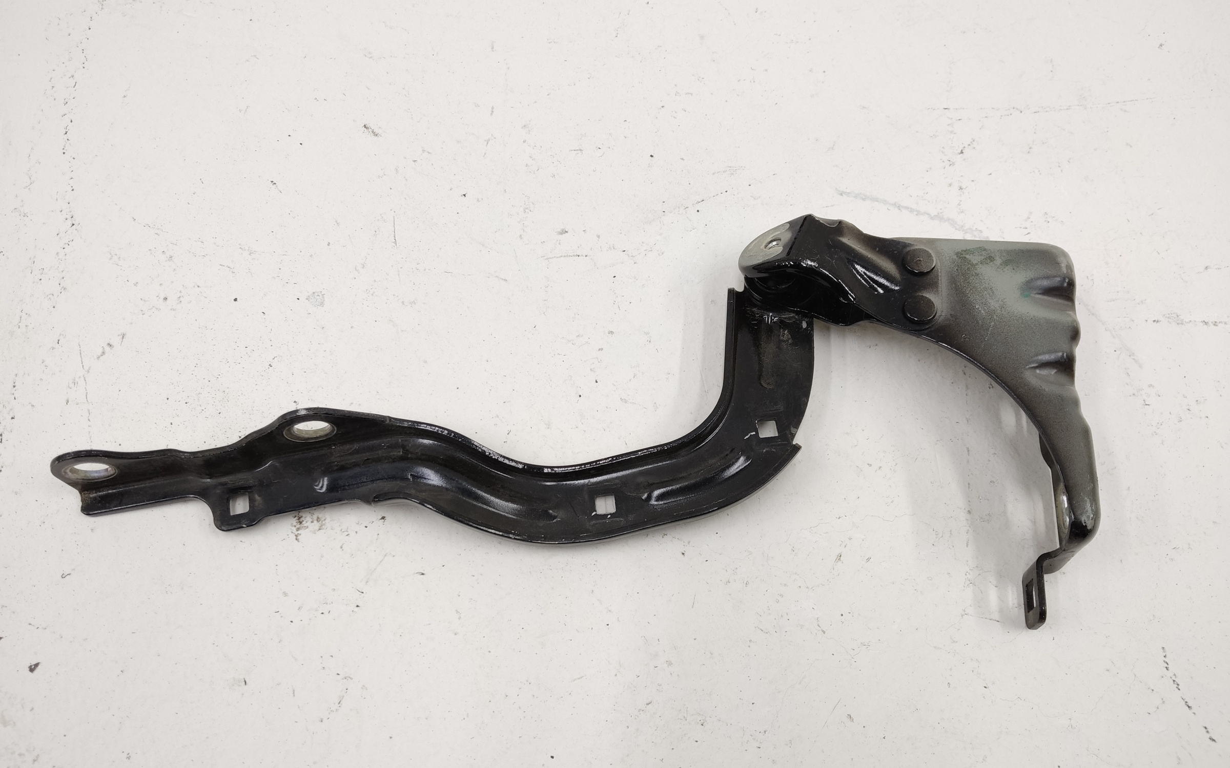 Петля капота правая Geely Coolray
