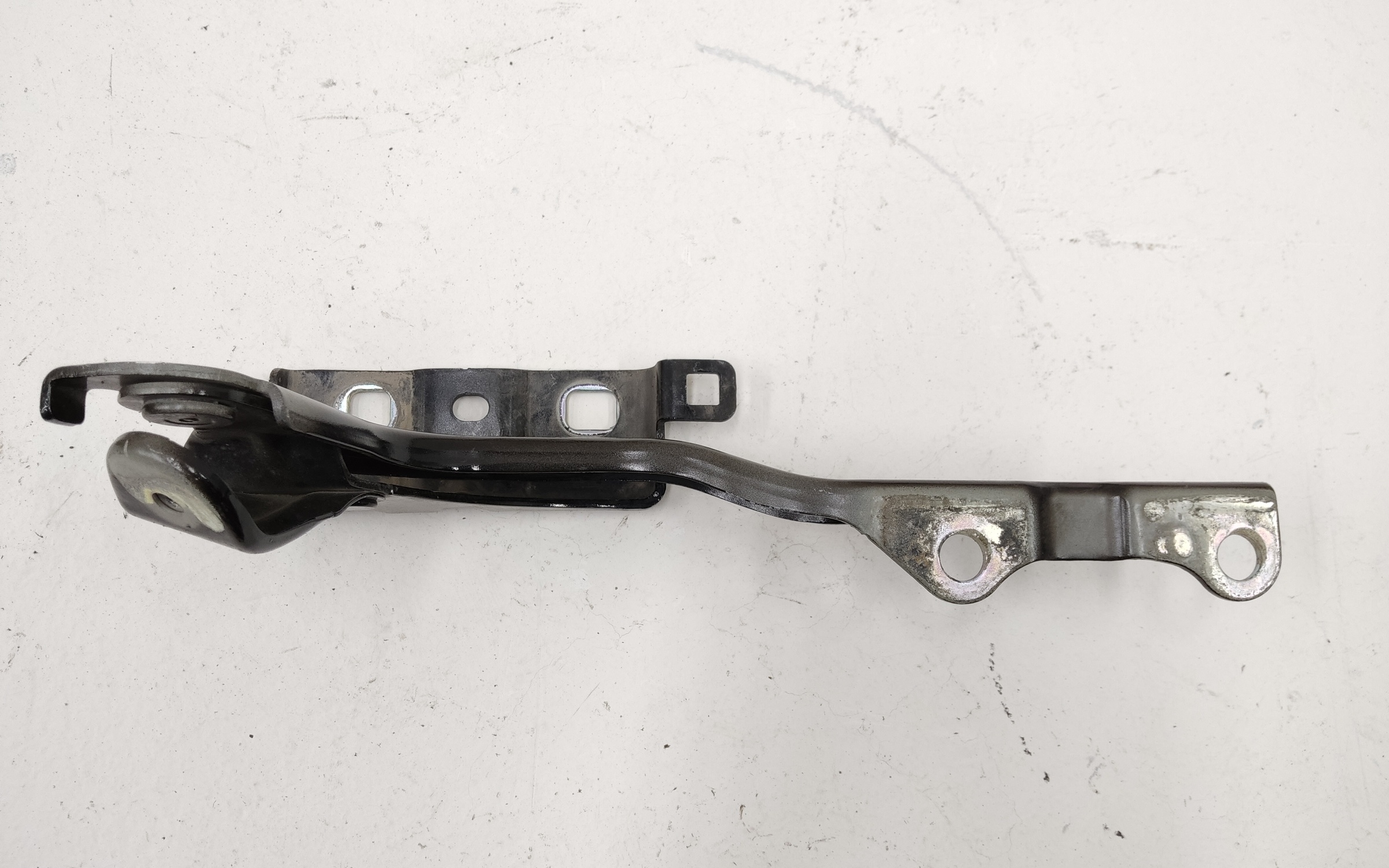 Петля капота левая Geely Coolray