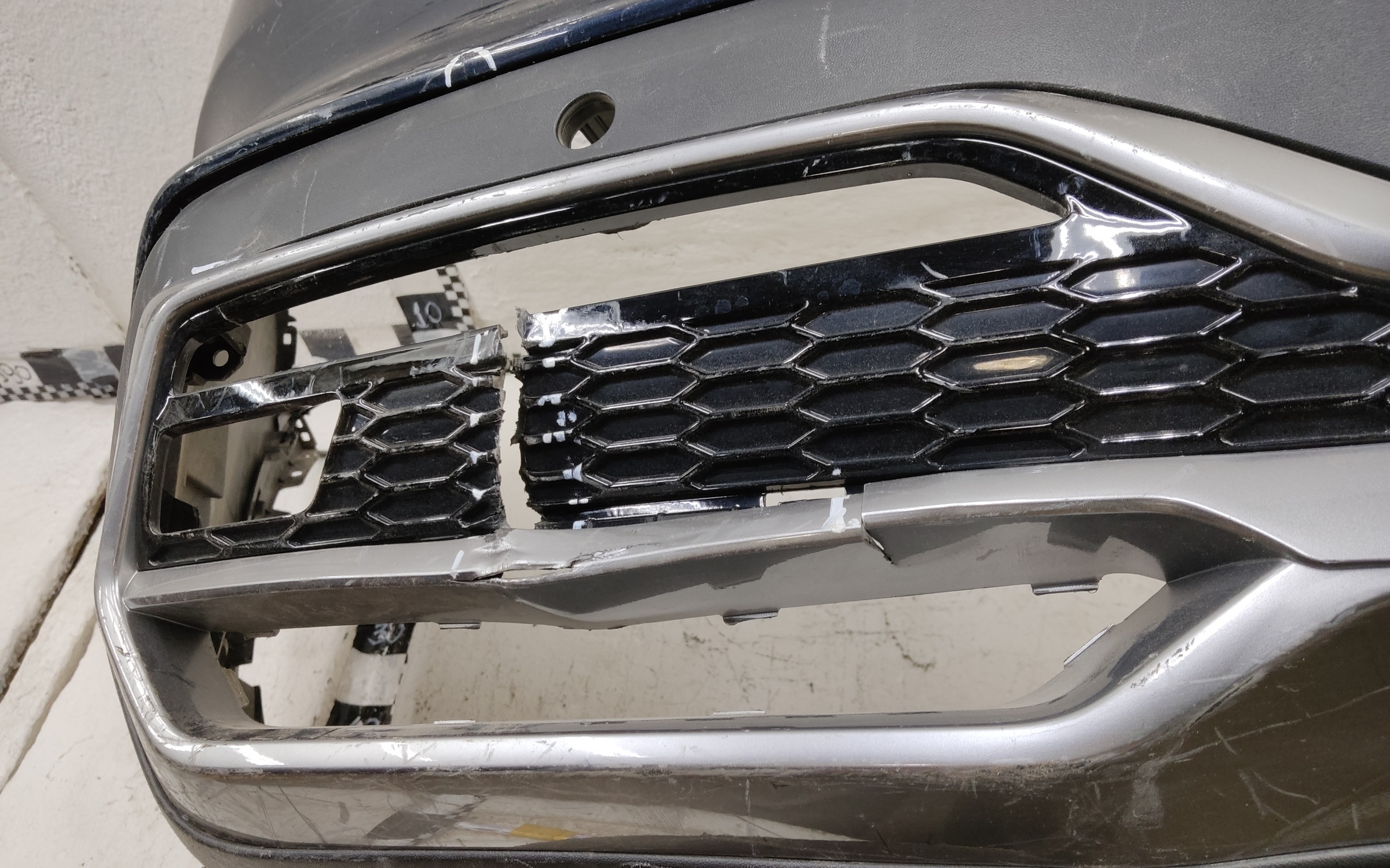 Бампер задний Kia Sorento 4