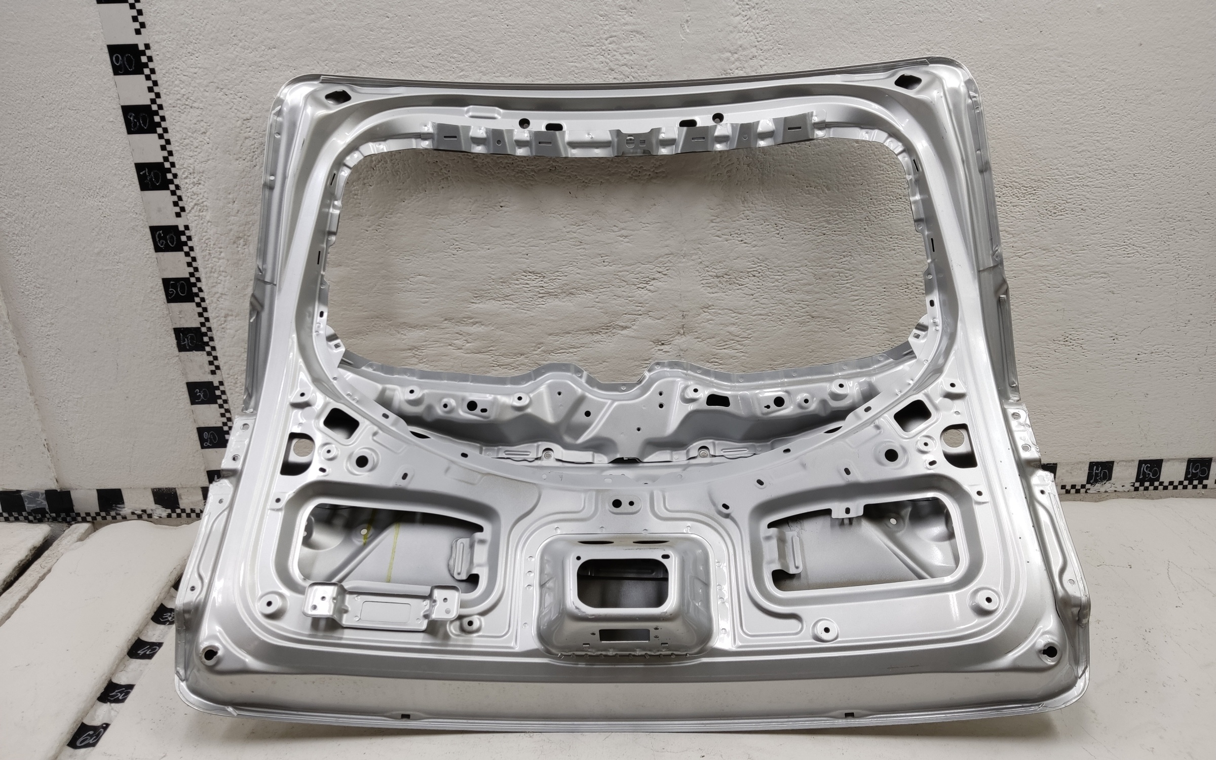 Крышка багажника Haval M6 2