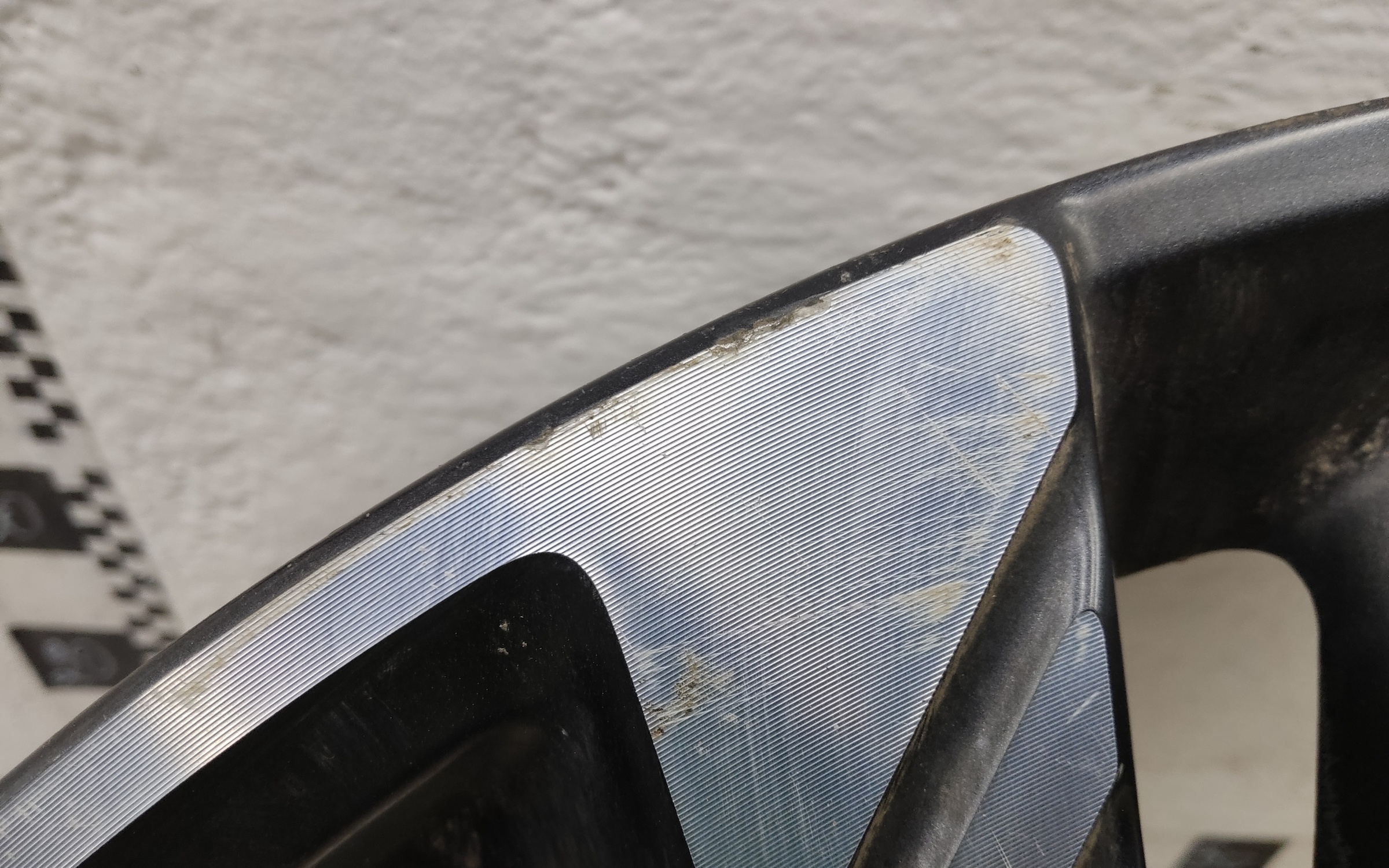 Диск колеса литой Geely Monjaro R20