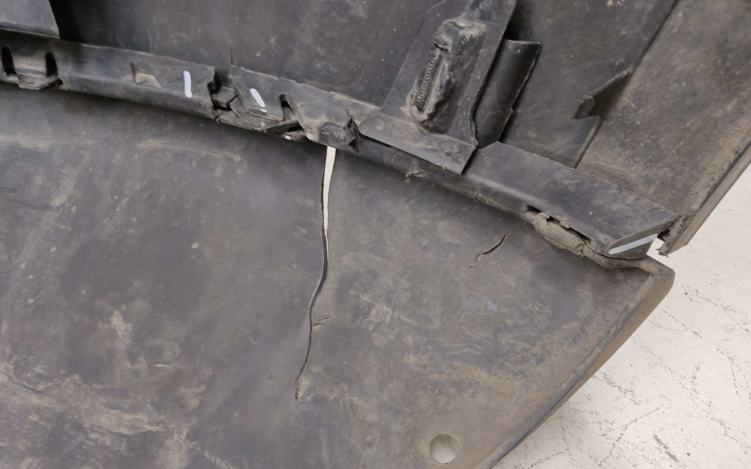Бампер передний Land Rover Range Rover 4