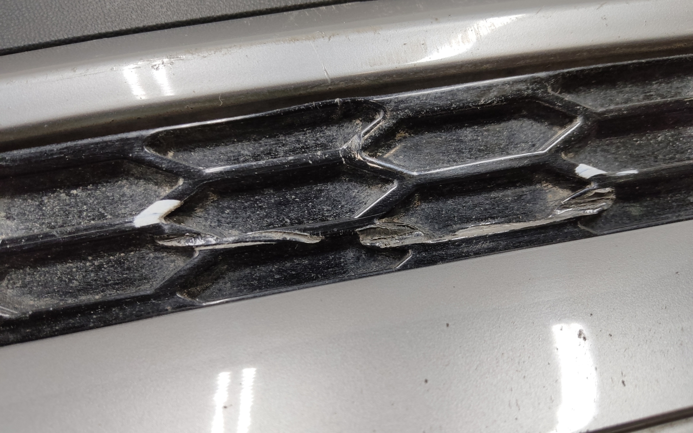 Бампер задний Kia Sorento 4