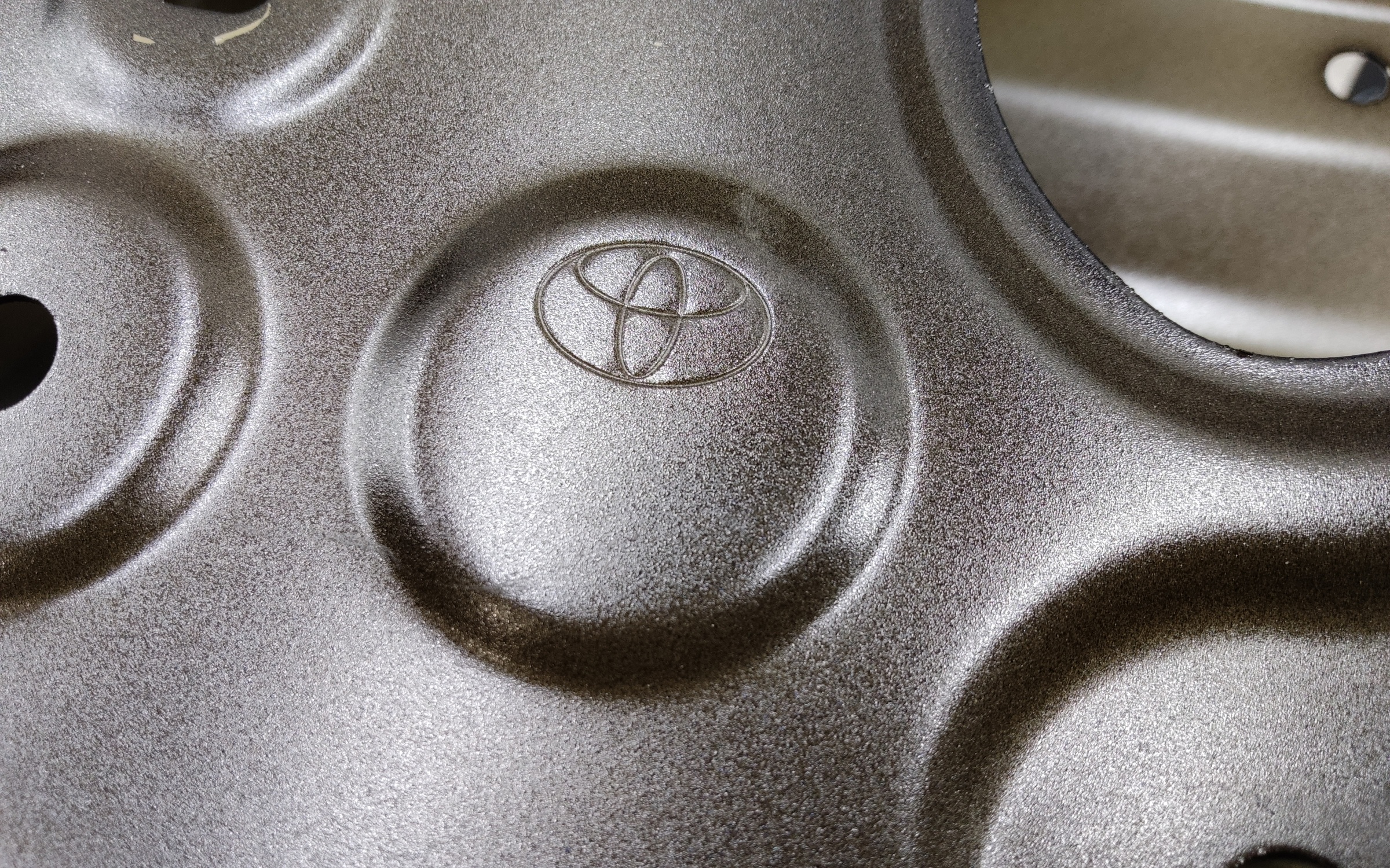 Крышка багажника Toyota RAV4 XA50