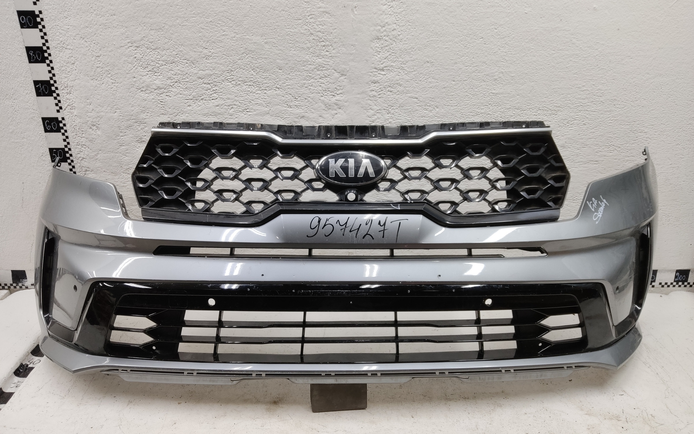 Бампер передний Kia Sorento 4