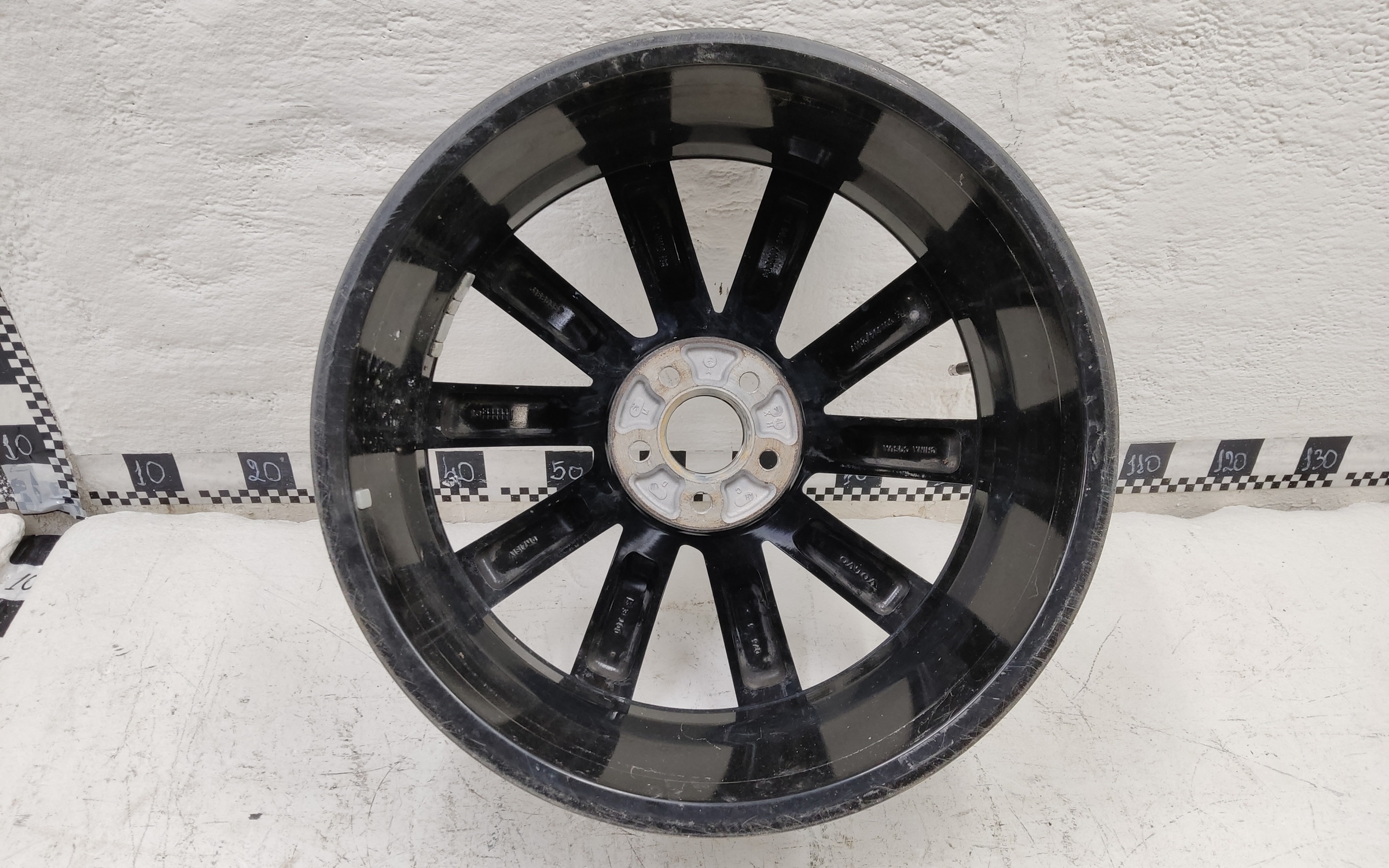 Диск колеса литой Volvo XC60 2 R19