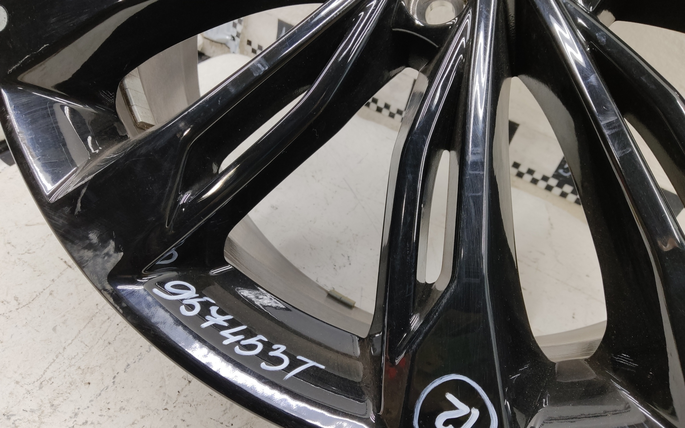 Диск колеса литой Geely Tugella R20 черный