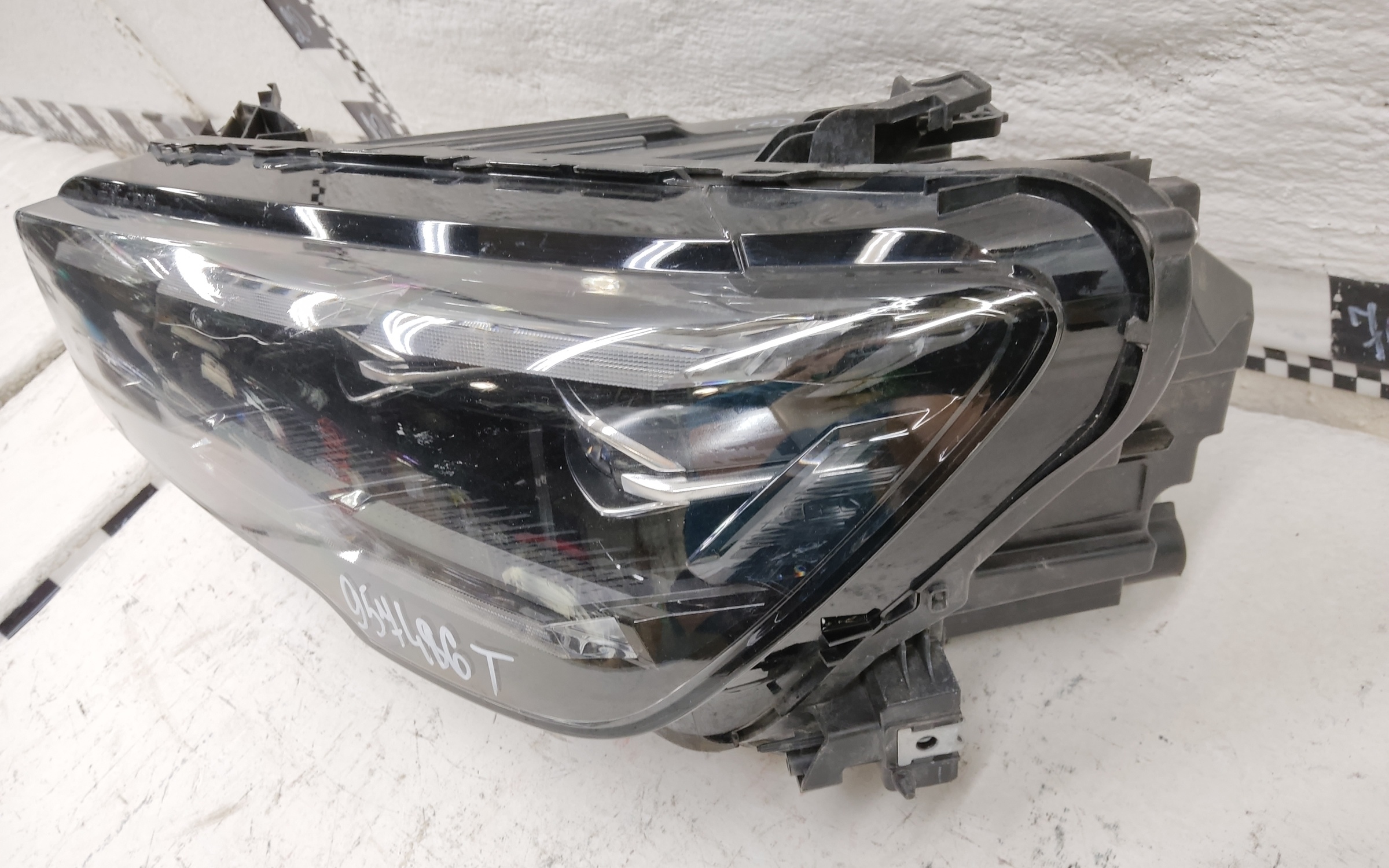 Фара передняя левая Geely Monjaro