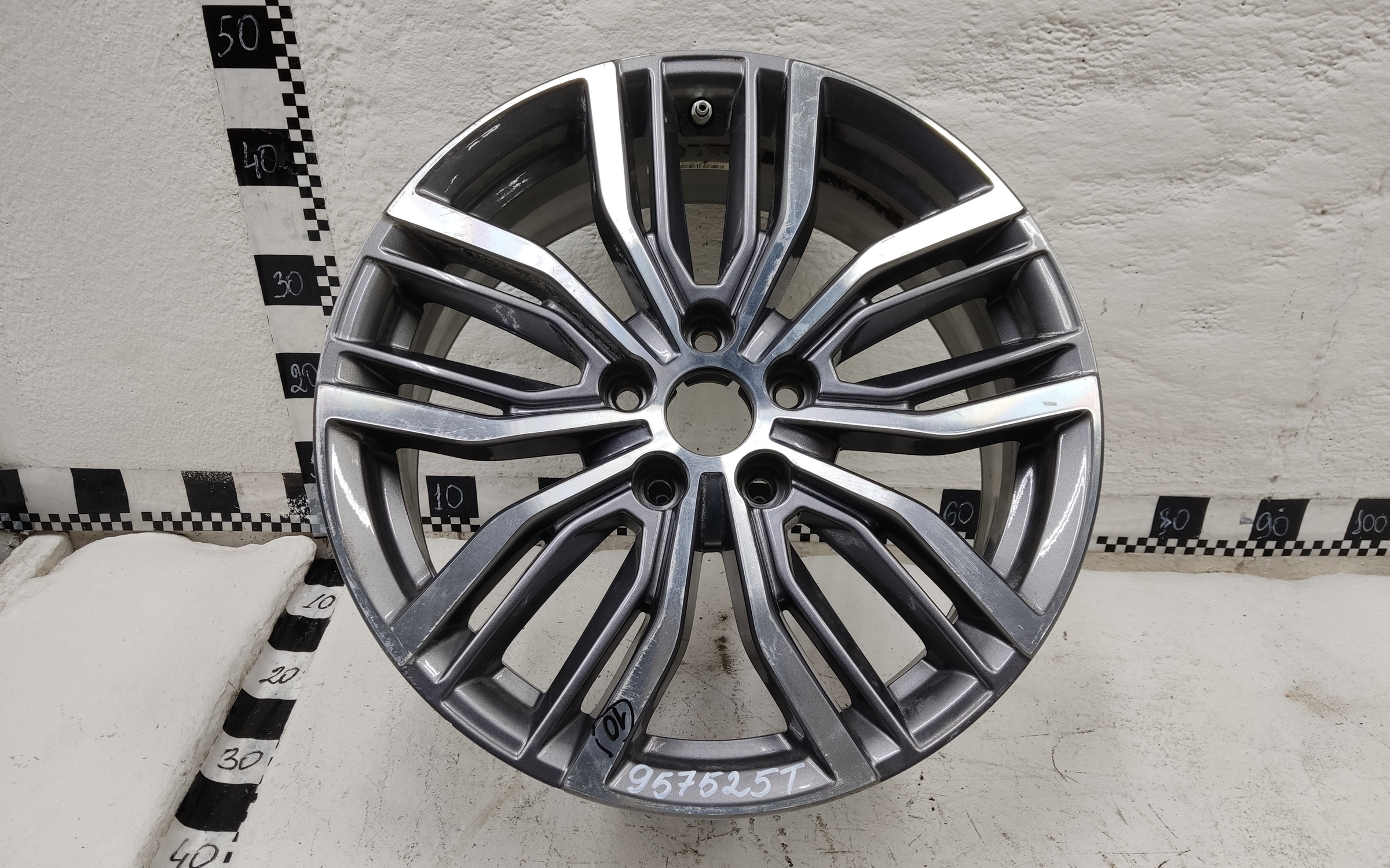 Диск колеса литой Geely Atlas Pro R18