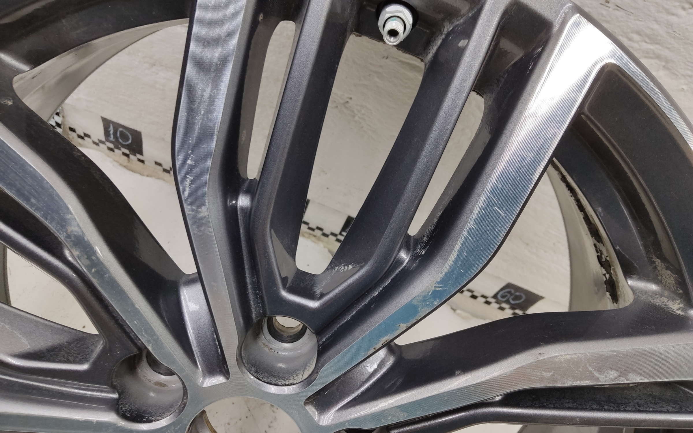 Диск колеса литой Geely Atlas Pro R18