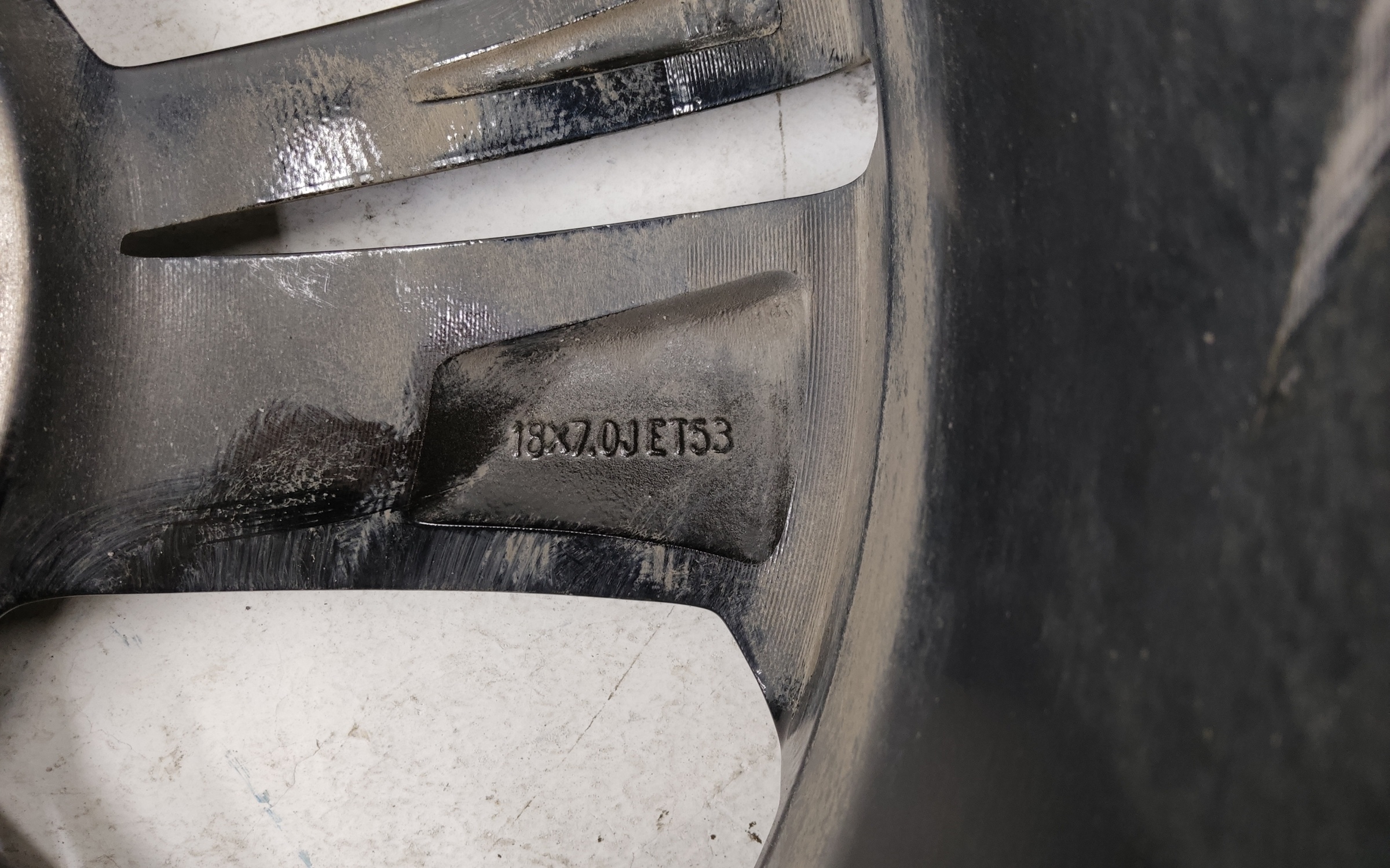 Диск колеса литой Geely Coolray Restail R18