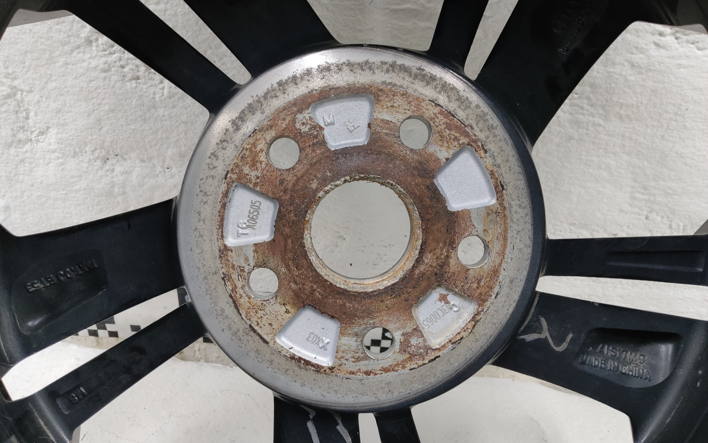 Диск колеса литой Geely Coolray Restail R18